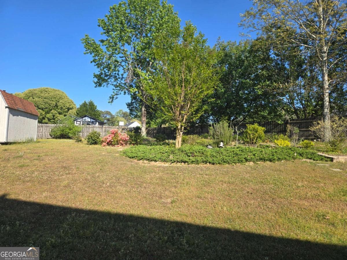 1613 Amhearst Oaks Ct — photo 2