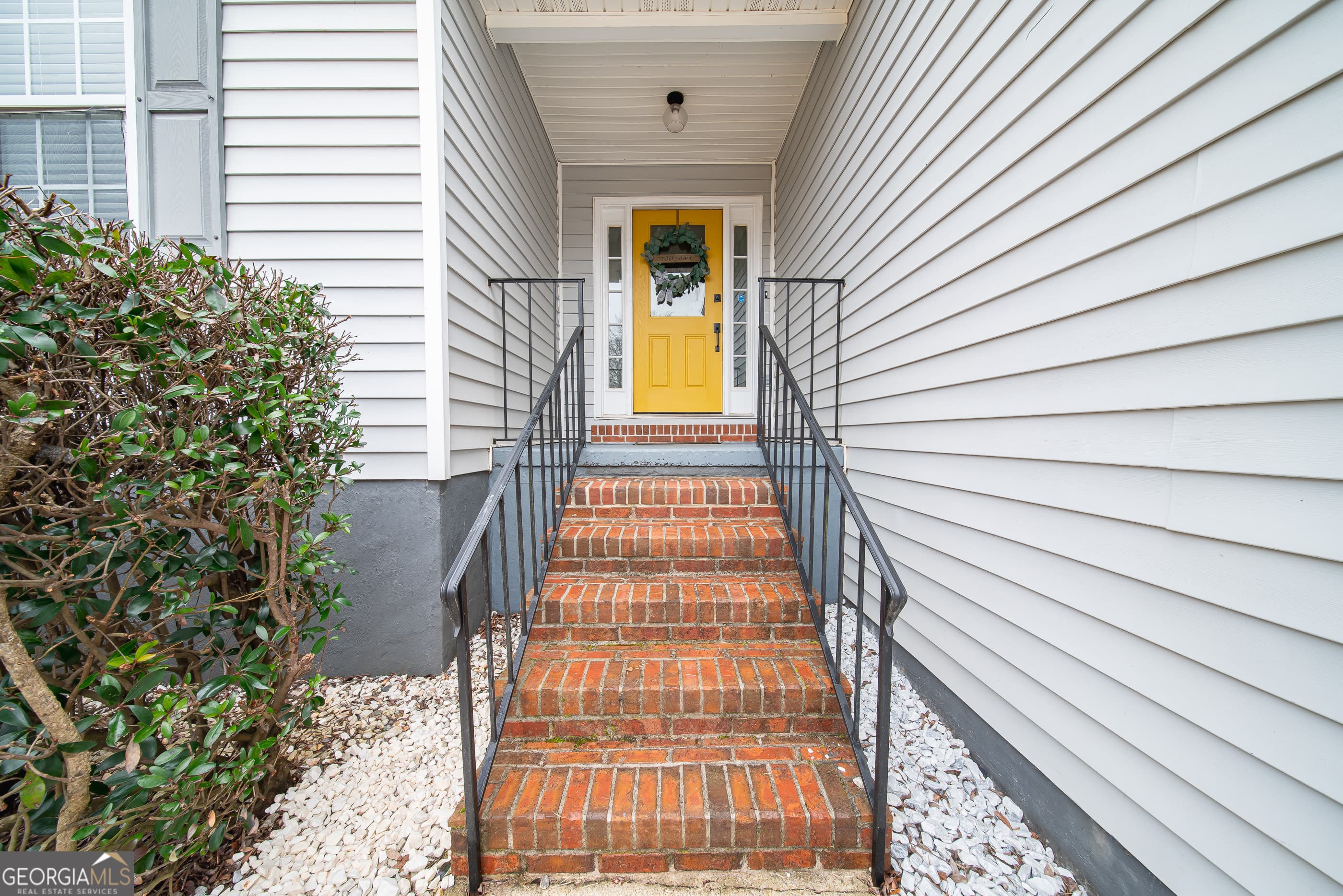 124 Woodridge Circle — photo 2