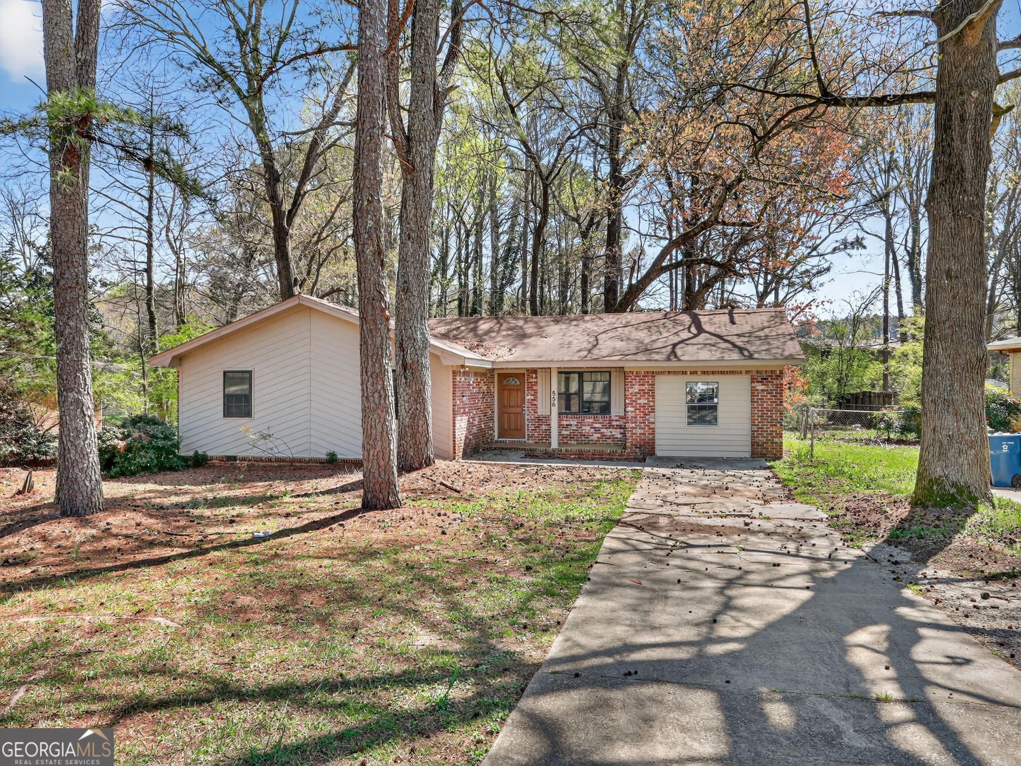 556 Roy Huie Rd — photo 1