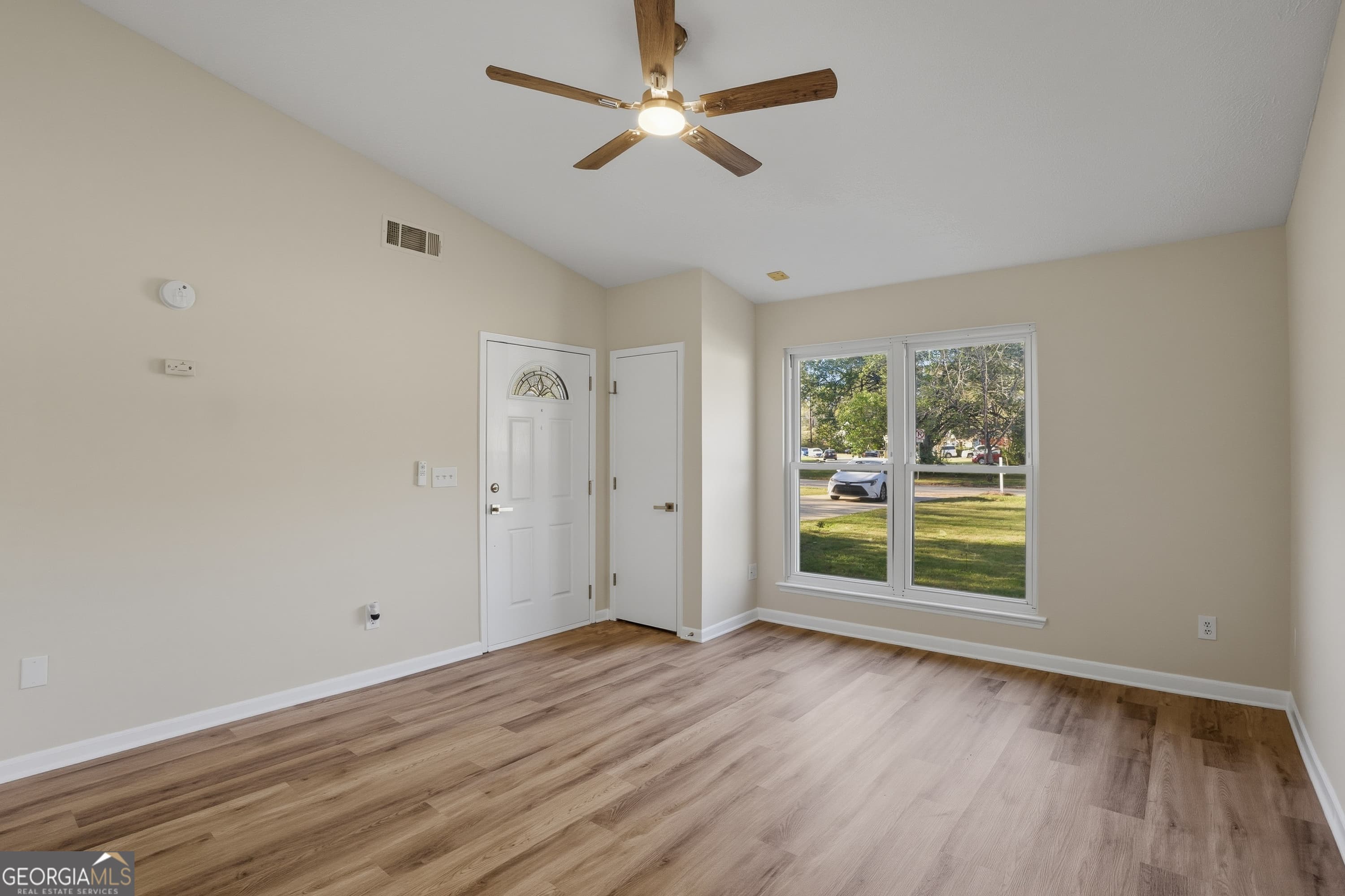 403 Brittan Trail — photo 2