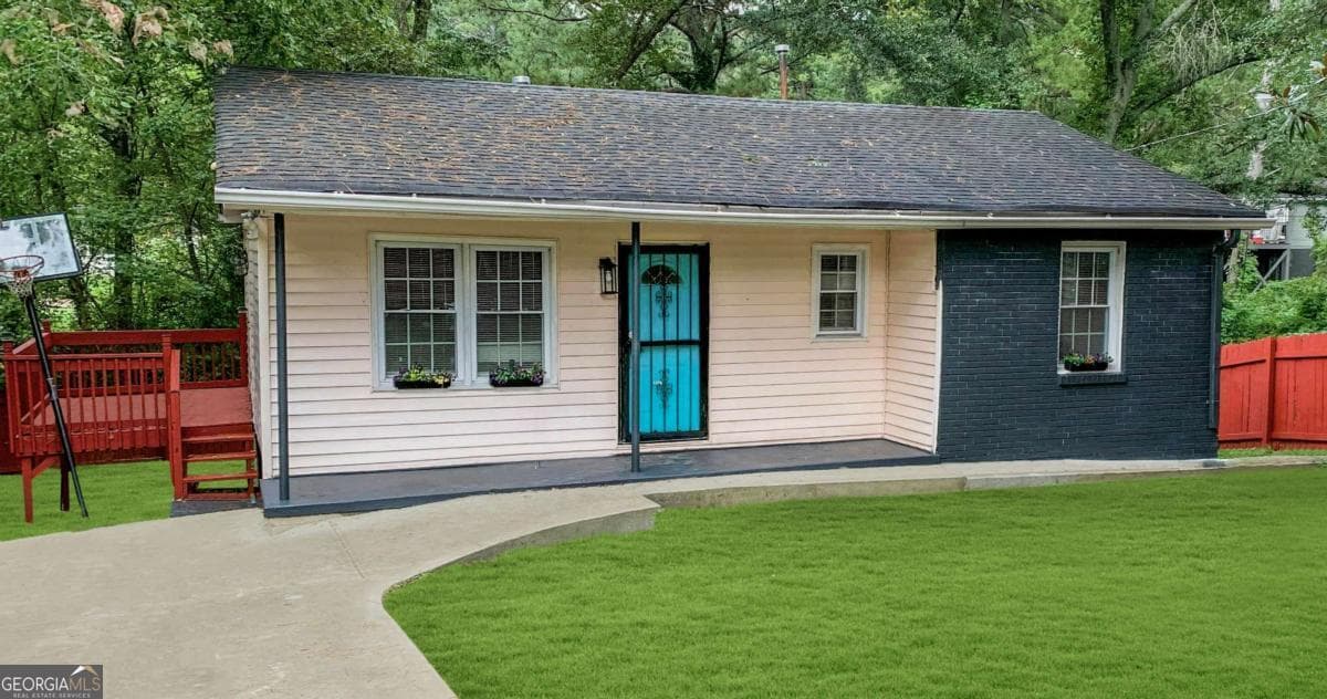 1551 Ferno Nw Dr — photo 1