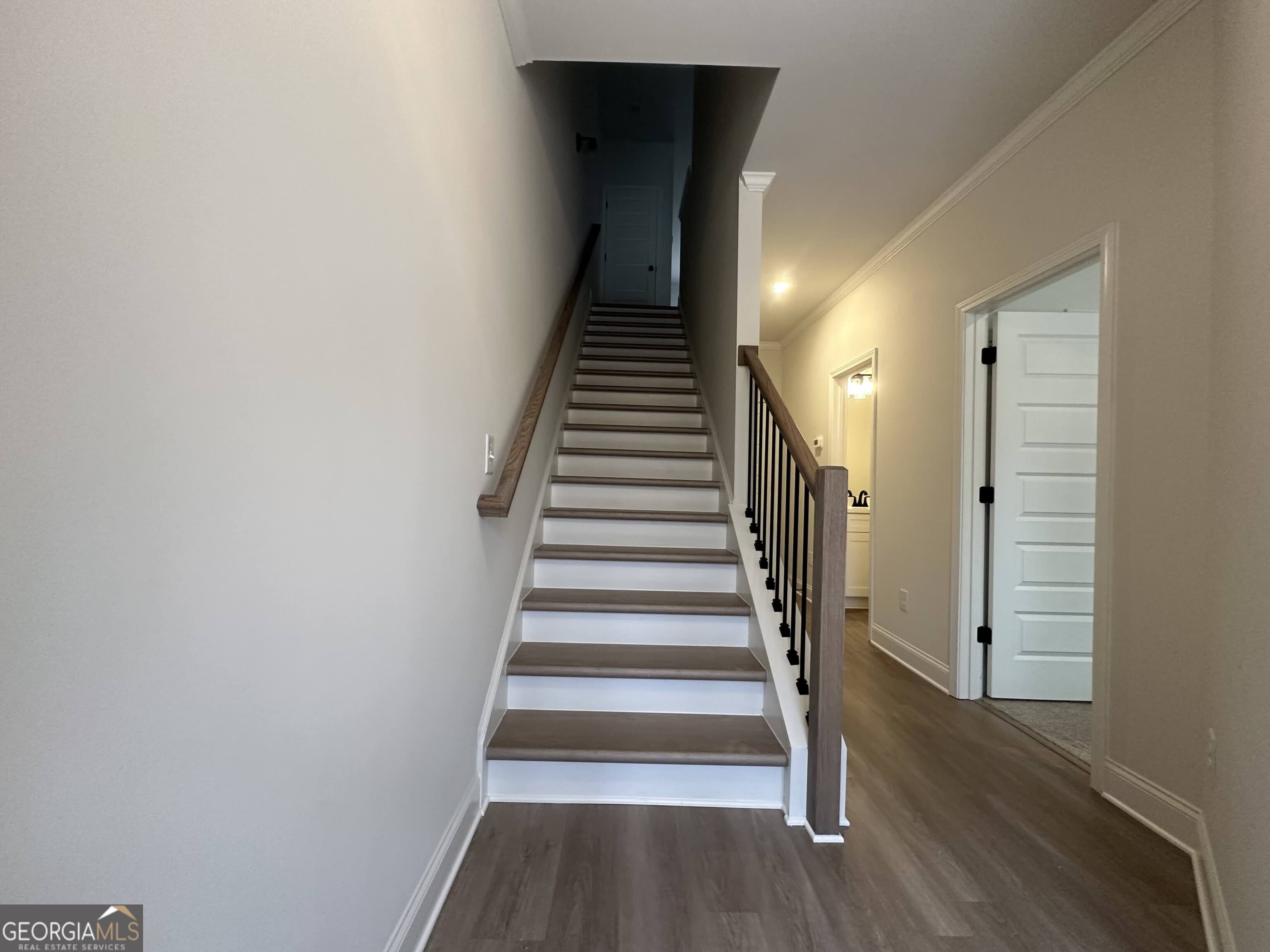 826 Glennferry Sw Bend — photo 2