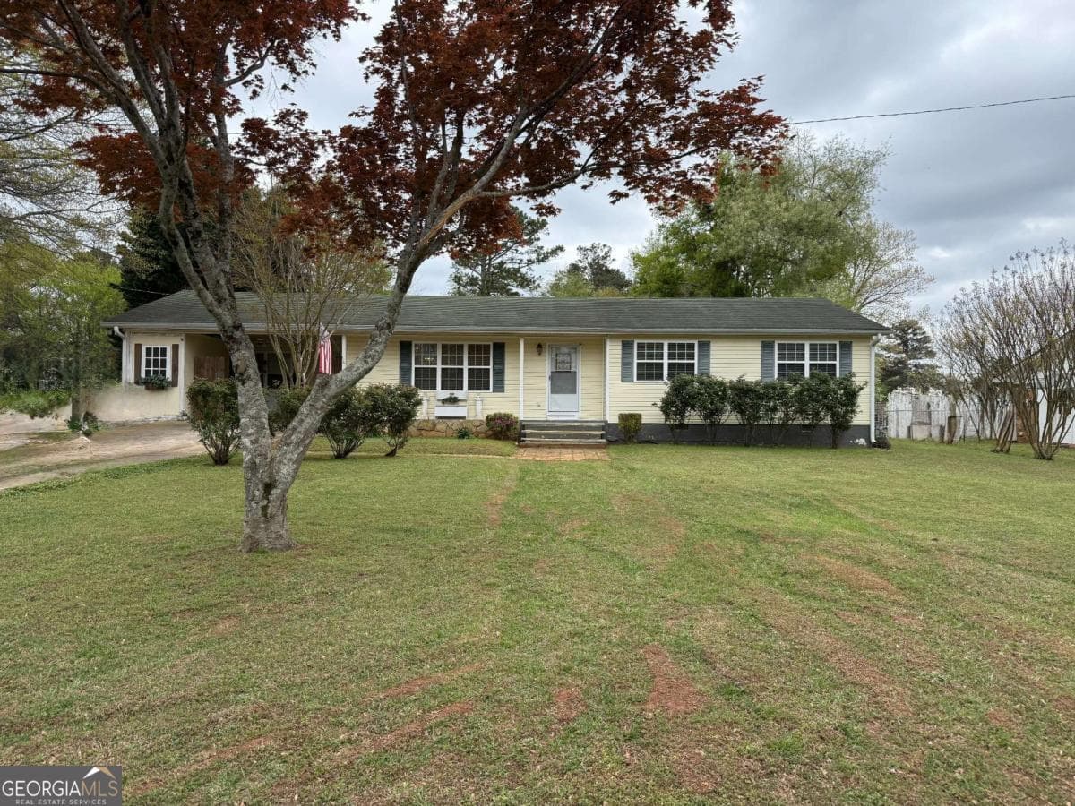 208 Donna Ln — photo 1