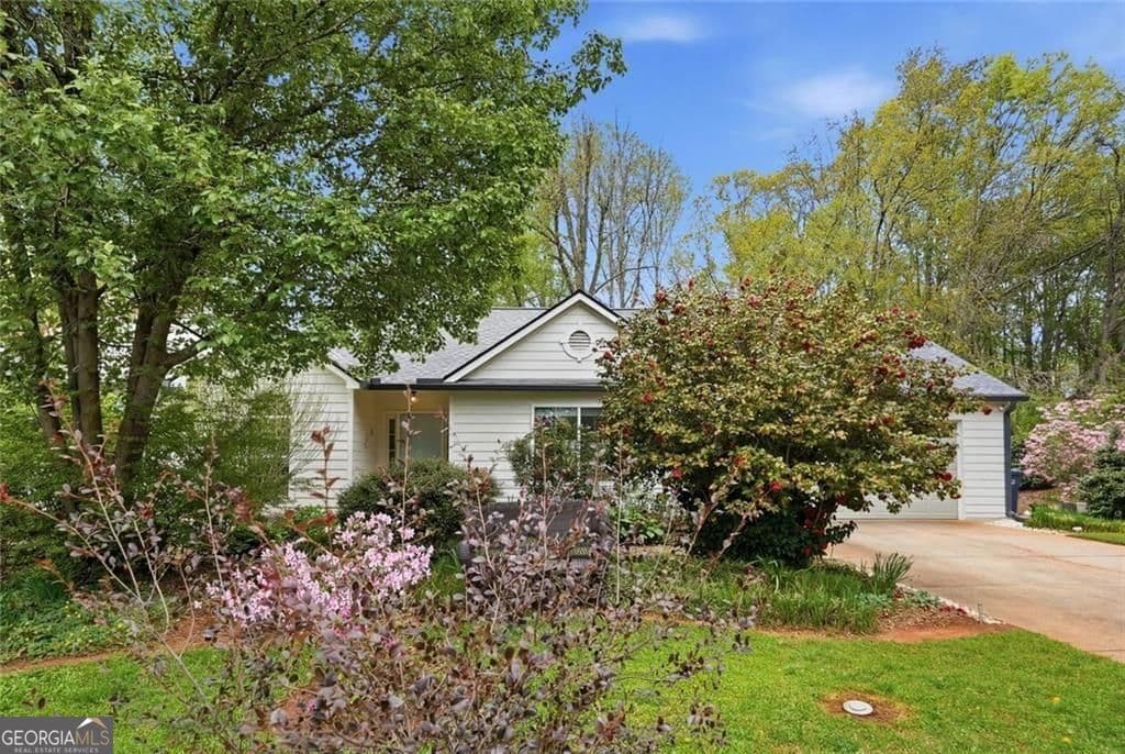 6630 Brittney Ln — photo 1