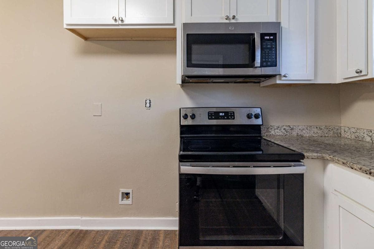 1807 Oakmont Nw Dr — photo 2