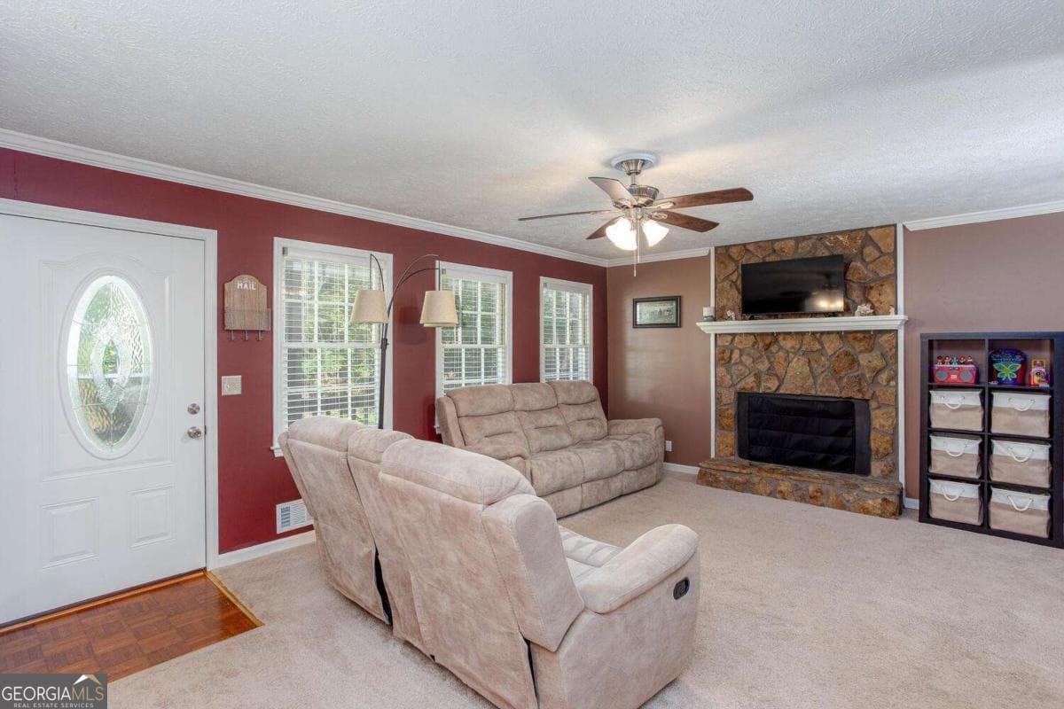 396 Pine Acres Dr — photo 2