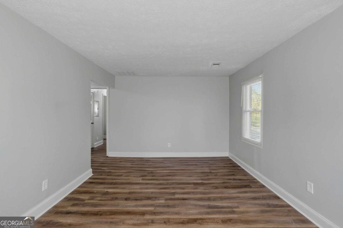 3741 Loren Dr — photo 2