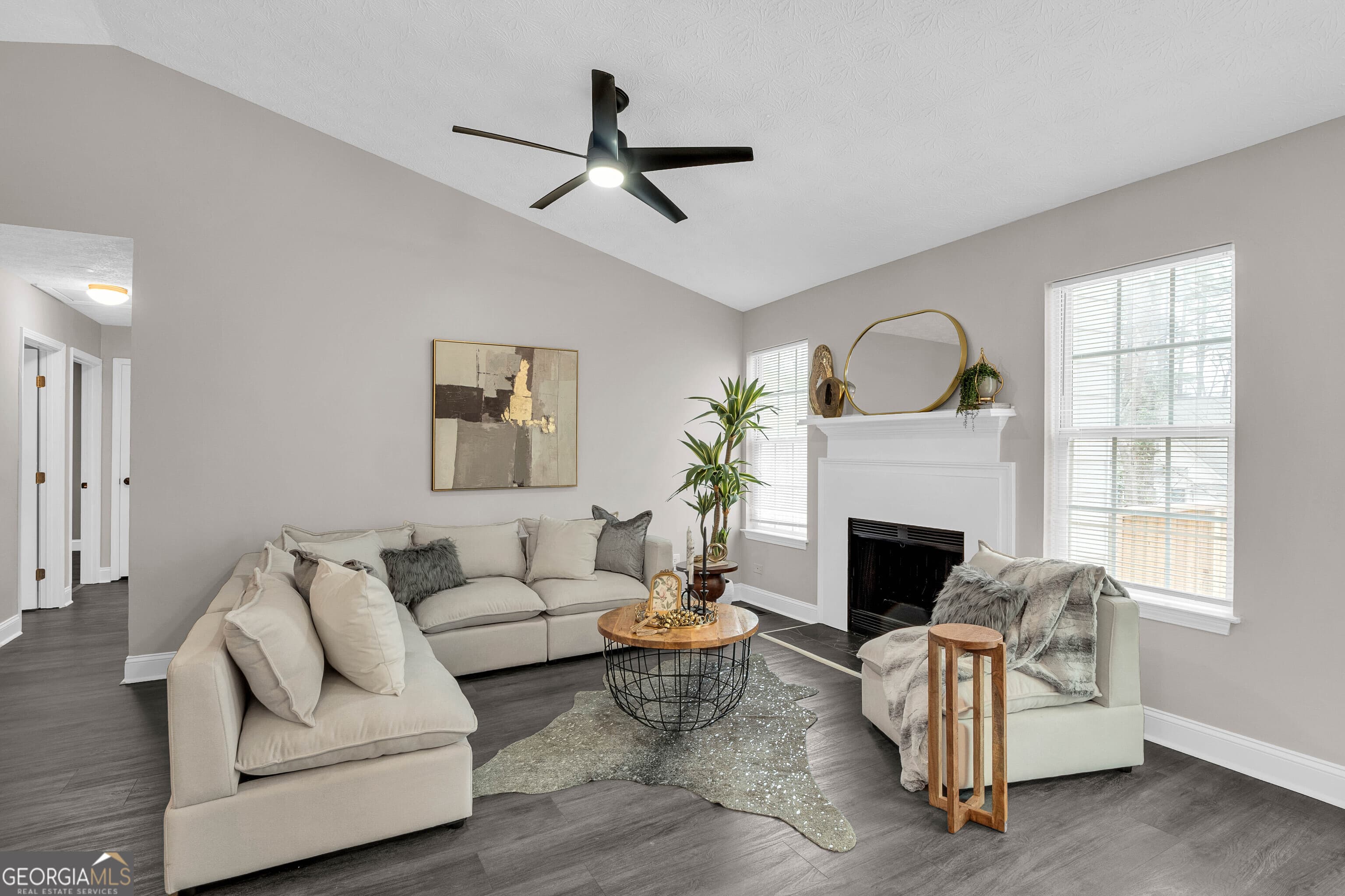 1329 Ling Dr — photo 2