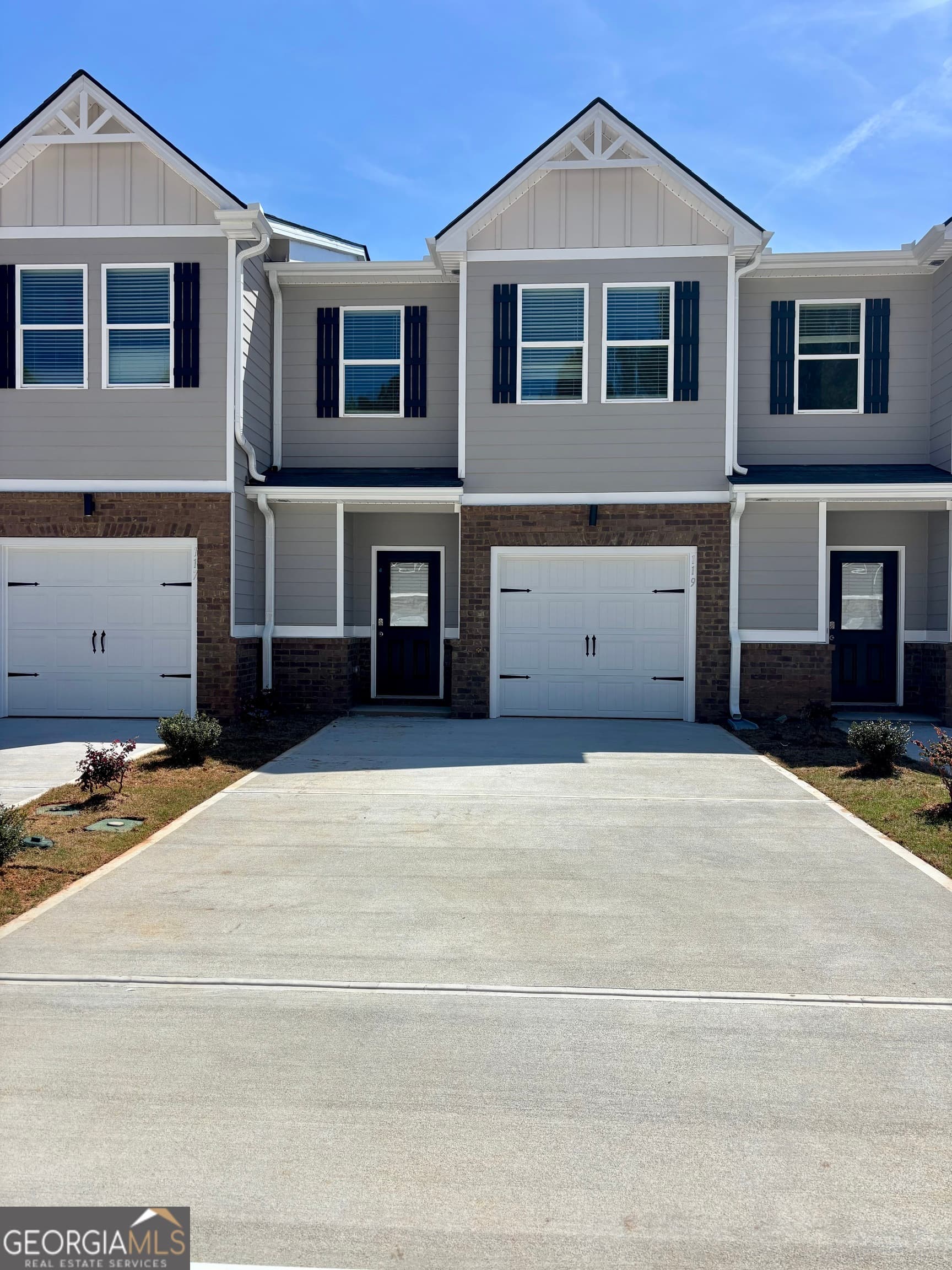 119 Meadowview Dr — photo 1