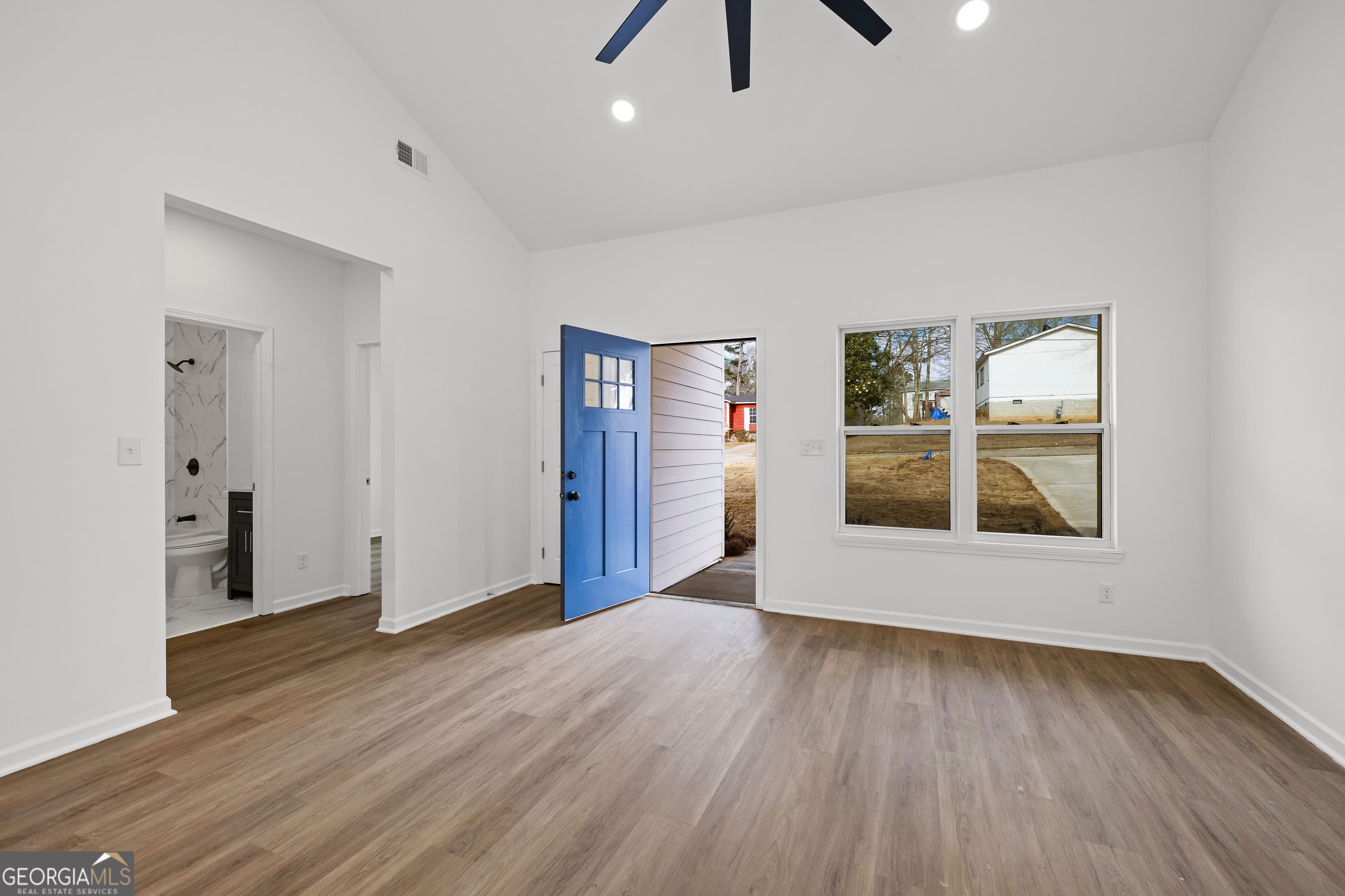 13 Midland Park Way — photo 2