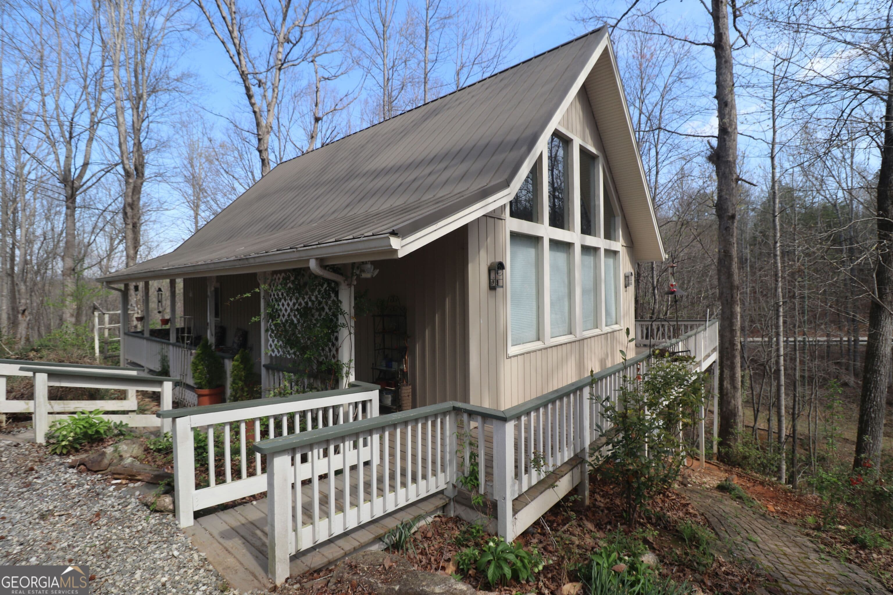 14 Gove Rd — photo 1