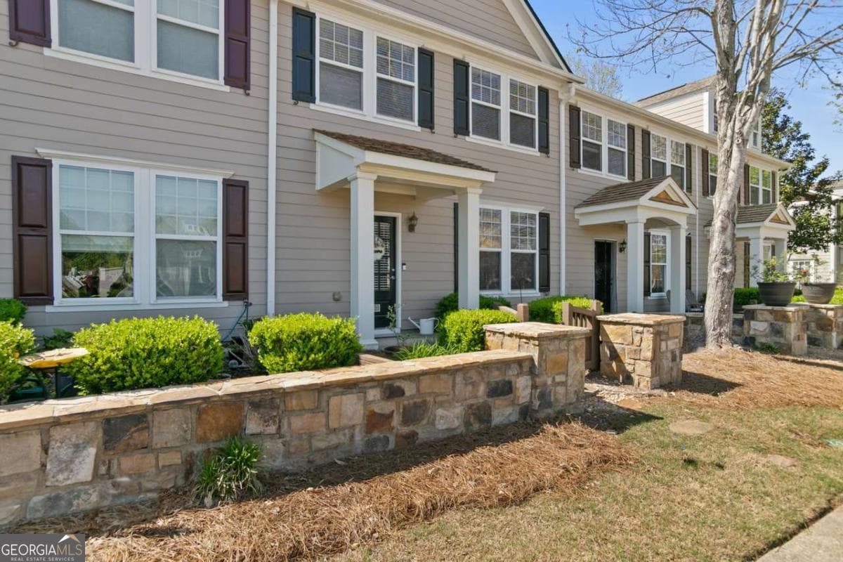 207 River Green Ave — photo 1