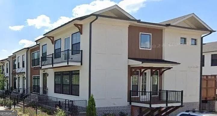 112 Downing Dr — photo 1