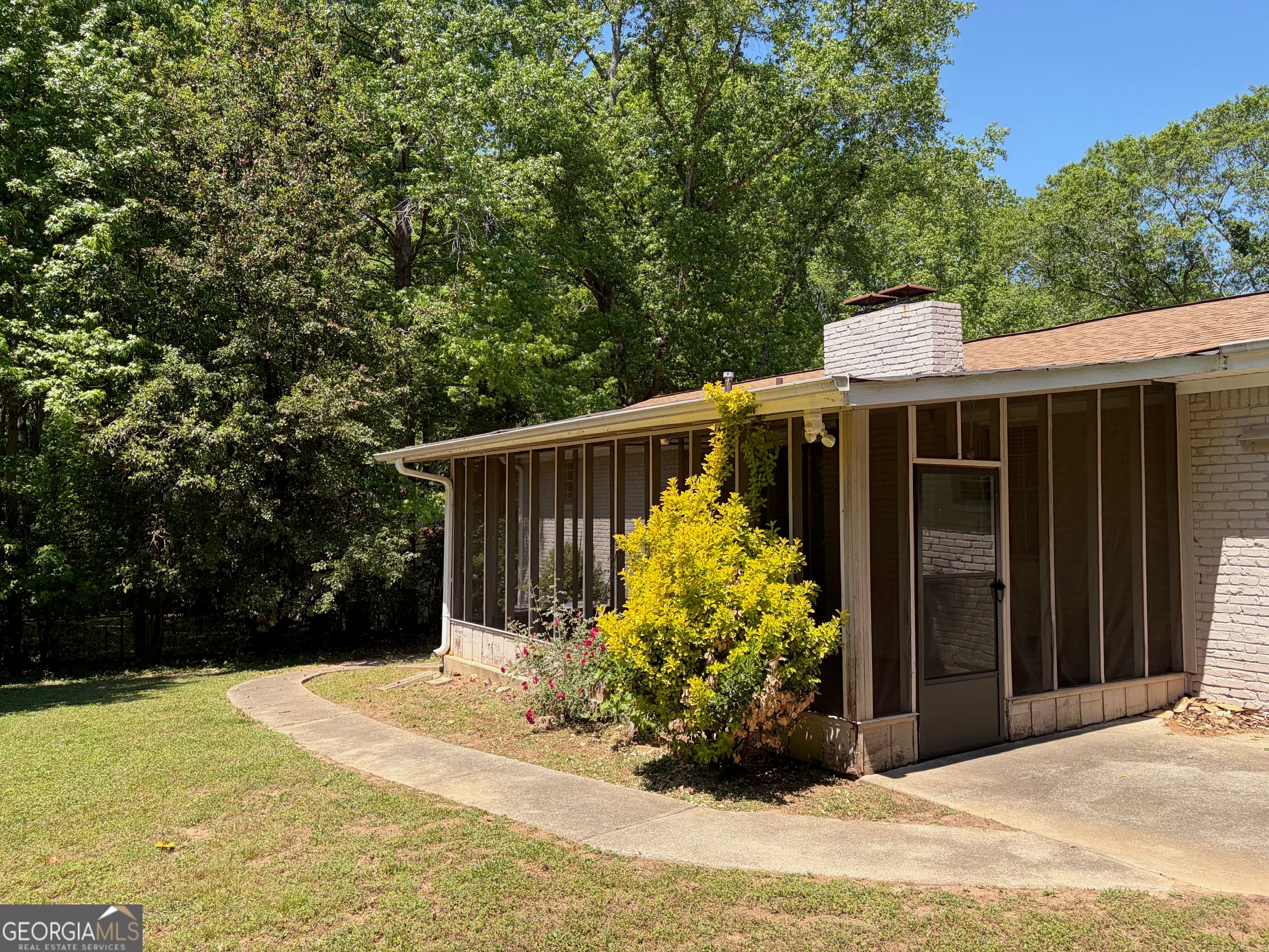 6214 Marilla St — photo 9