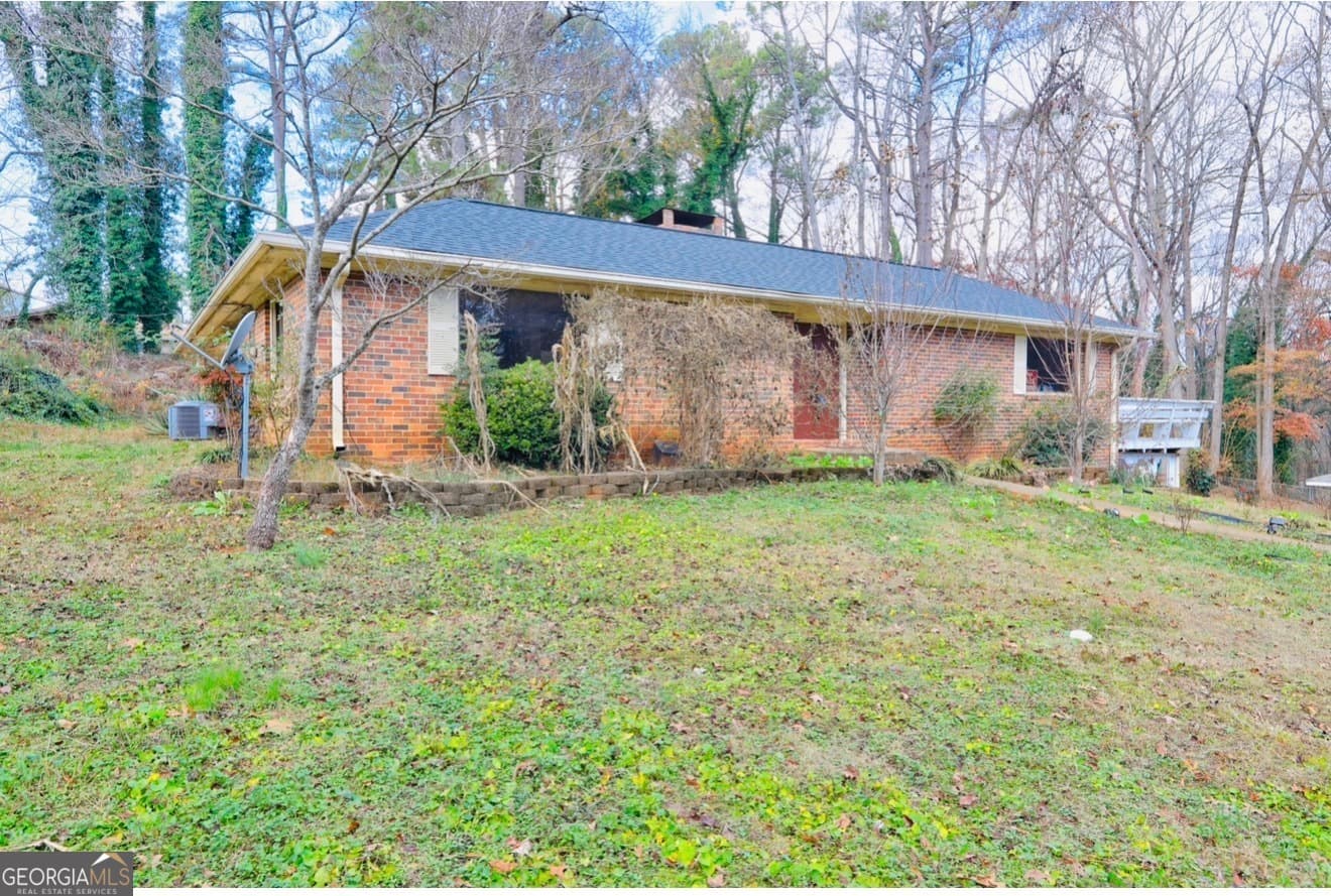 562 Dickens Nw Rd — photo 2