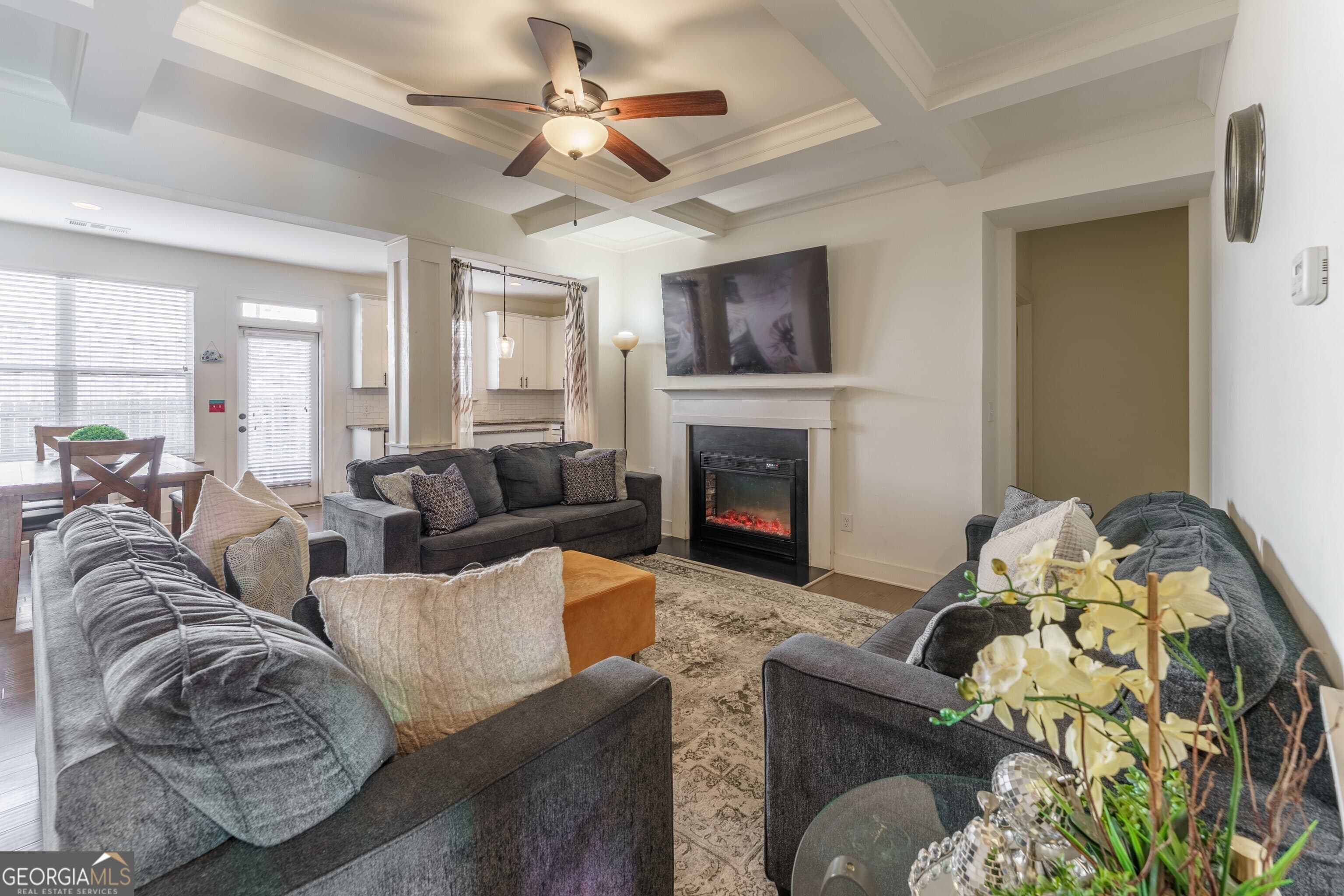 73 South Auburn Landing Pl — photo 2