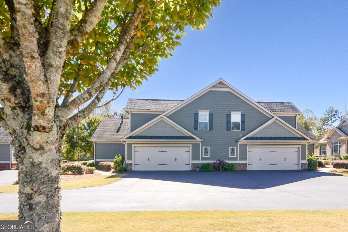 4565 Flycatcher Dr 202 — photo 1