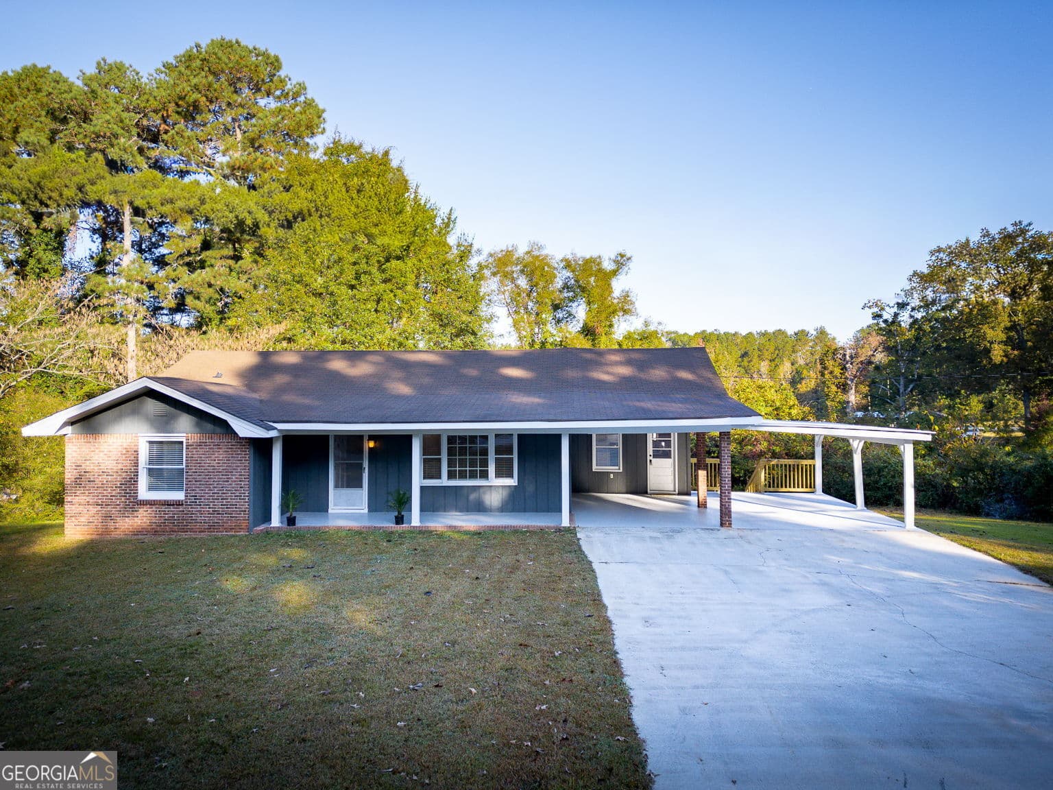 8196 Lakeview Sw Dr — photo 2