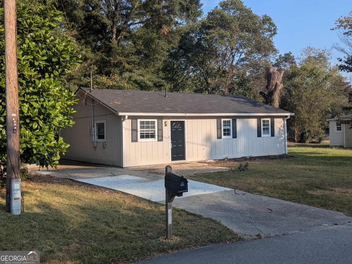 6085 Hotel St — photo 2