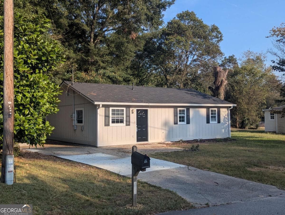 6085 Hotel St — photo 1