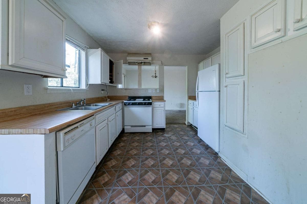 5255 Biffle Downs Rd — photo 2