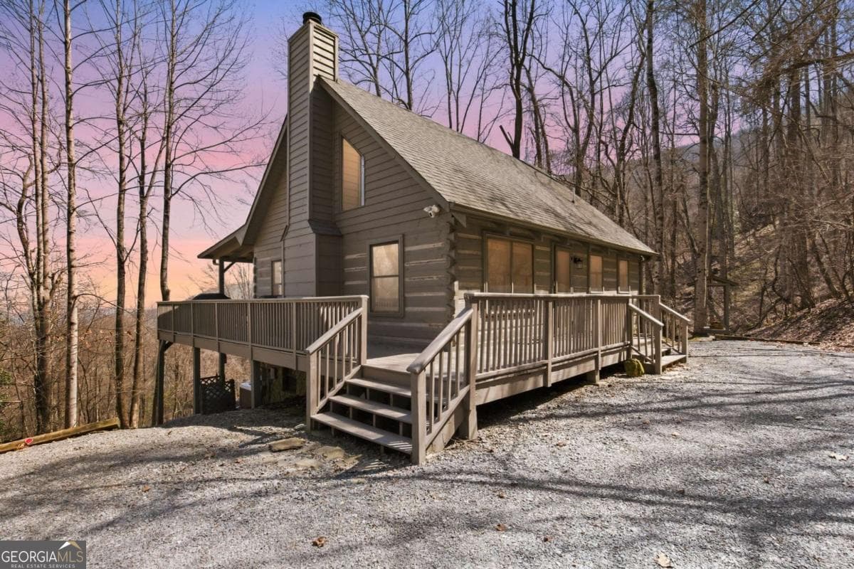 304 Ridge Circle — photo 1