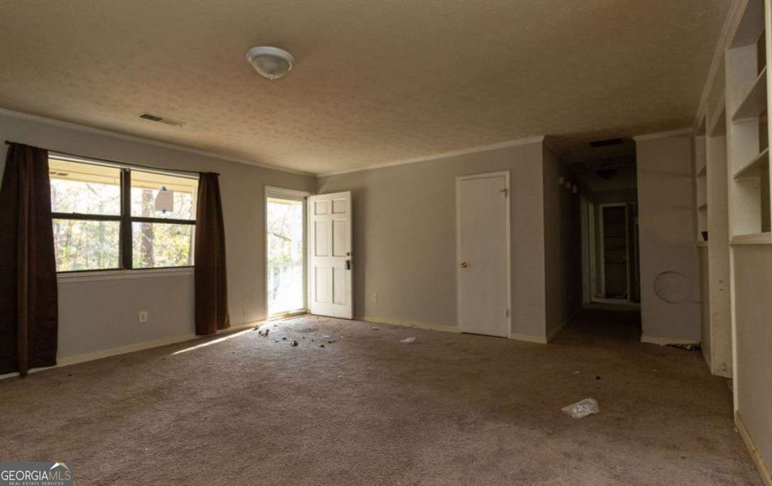 137 Springvalley Circle — photo 2