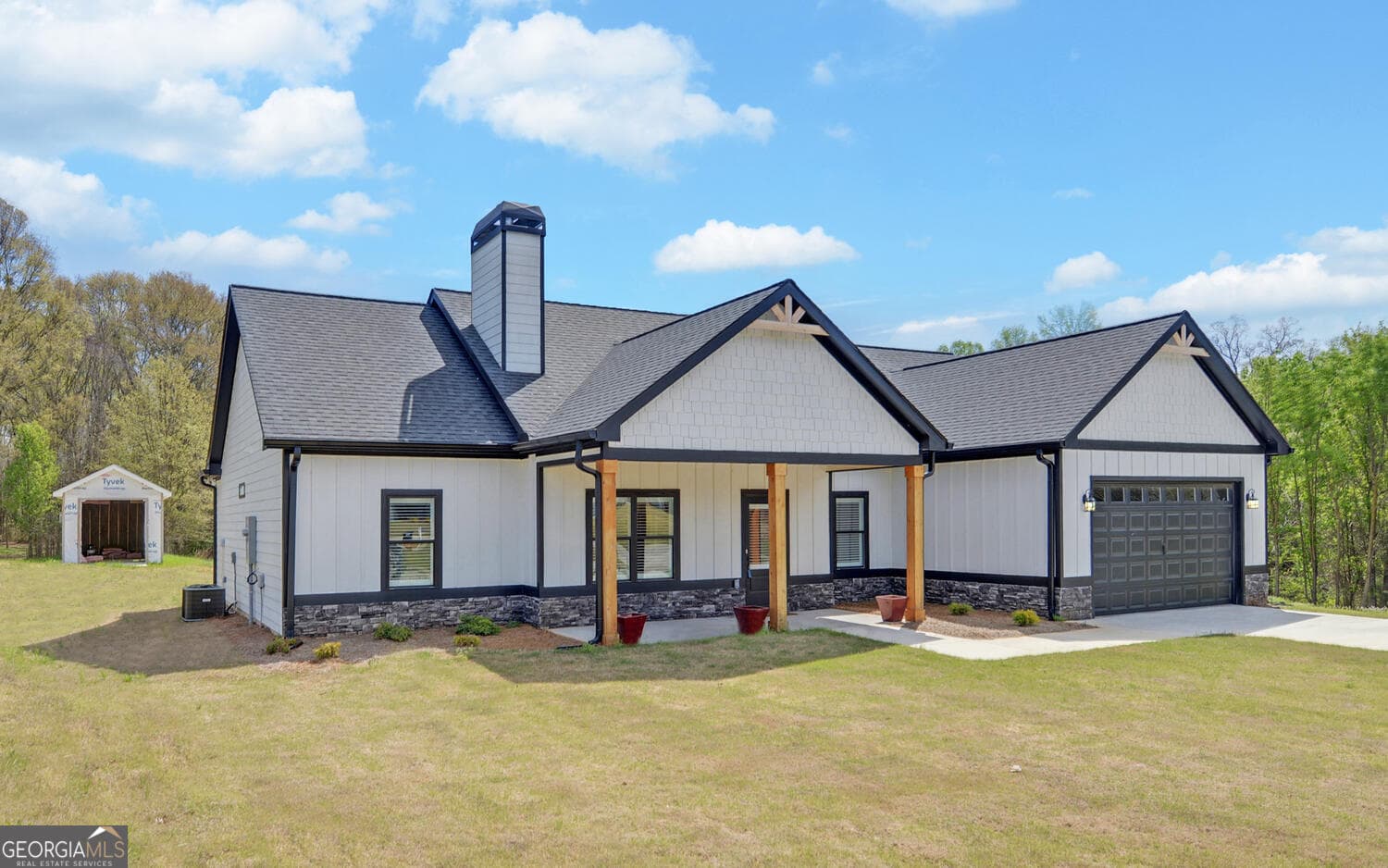 111 Topher St — photo 2