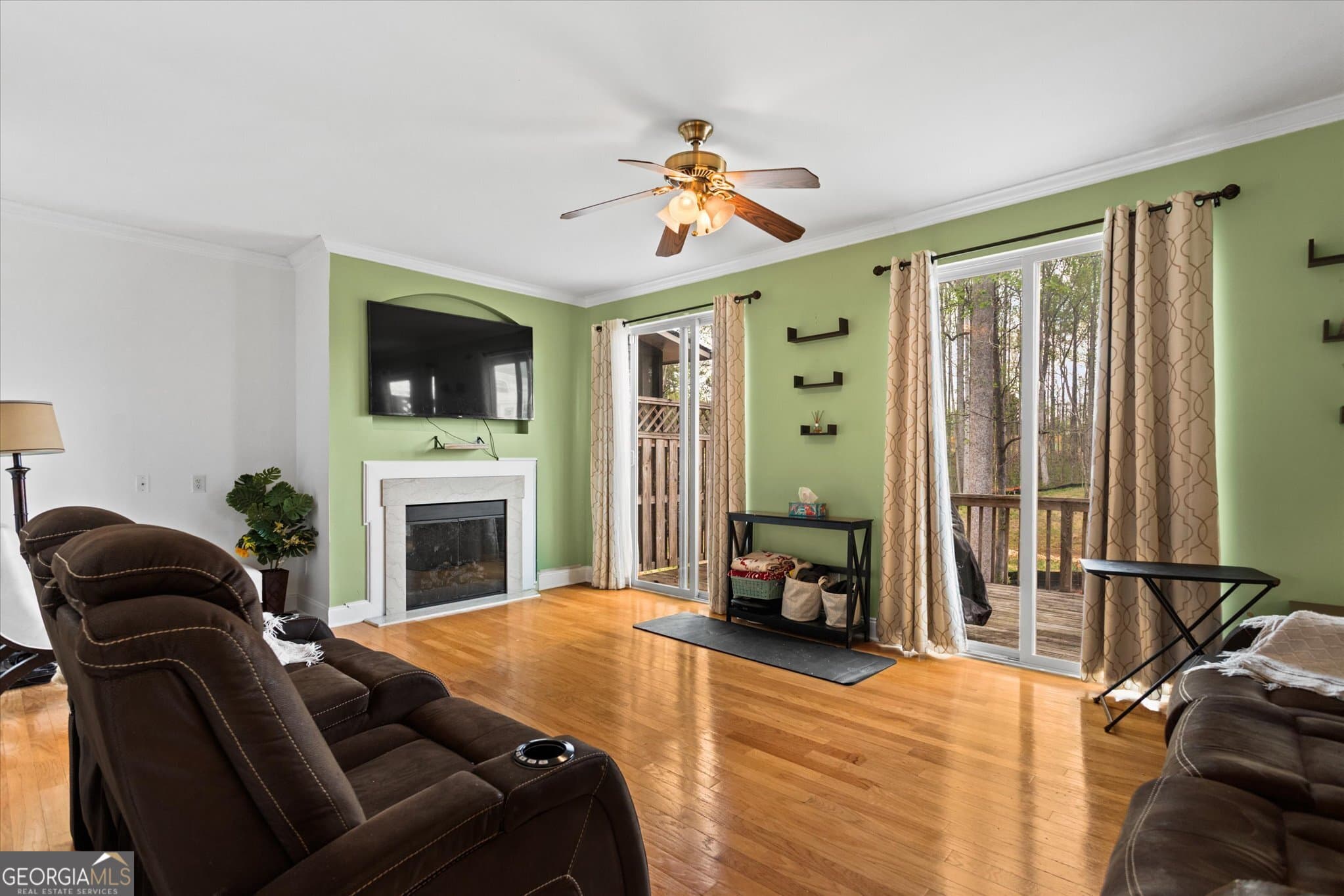 284 Blue Pointe Ct — photo 2