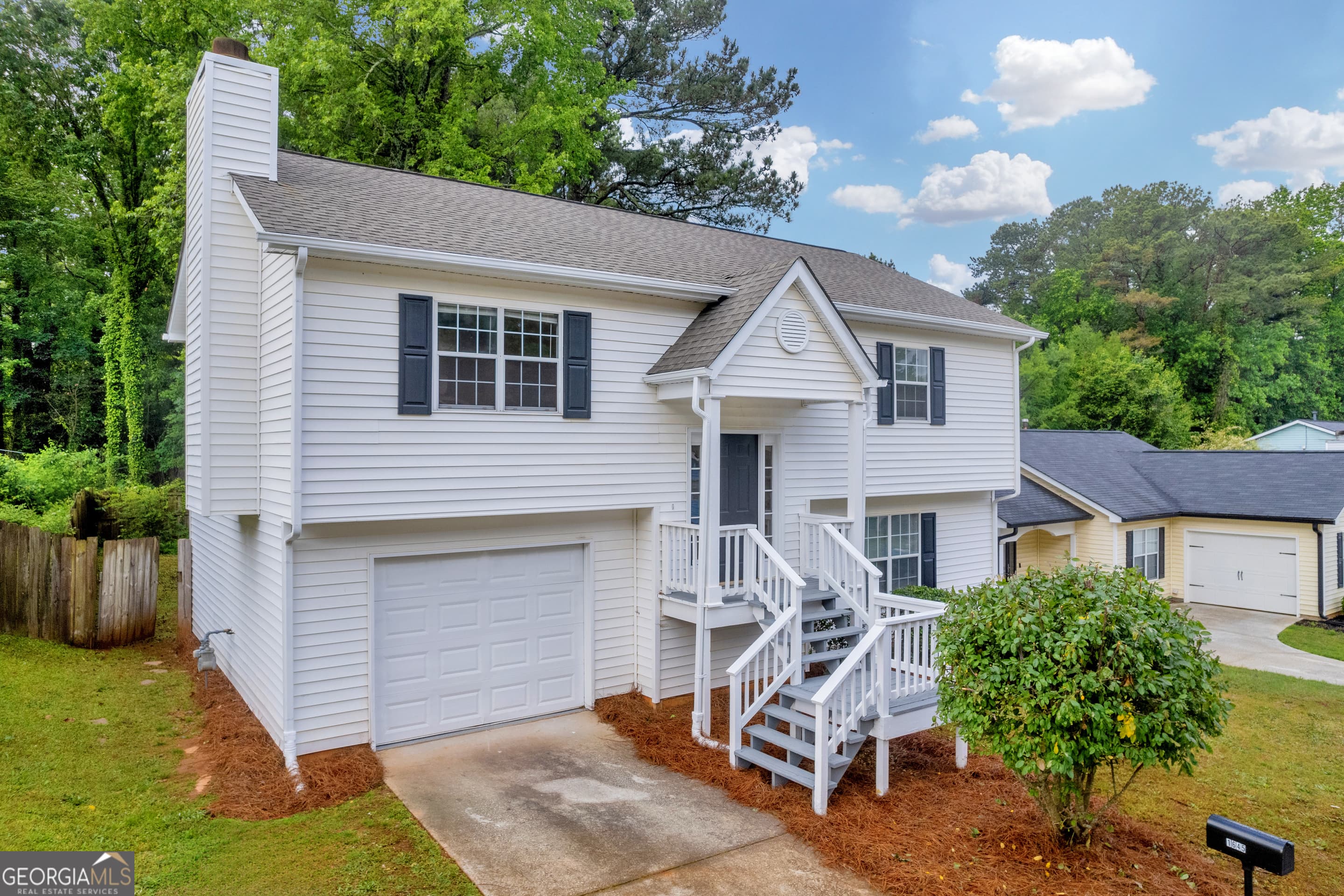 1645 Cobbs Creek Ln — photo 2