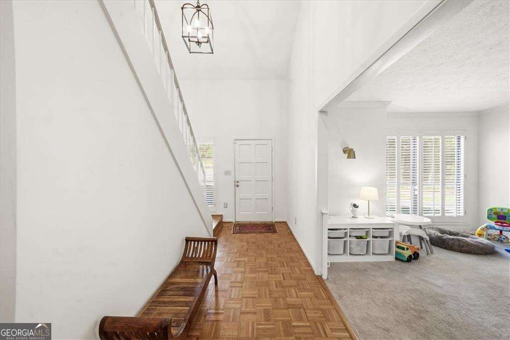 1700 Woodcliff Ne Way — photo 2