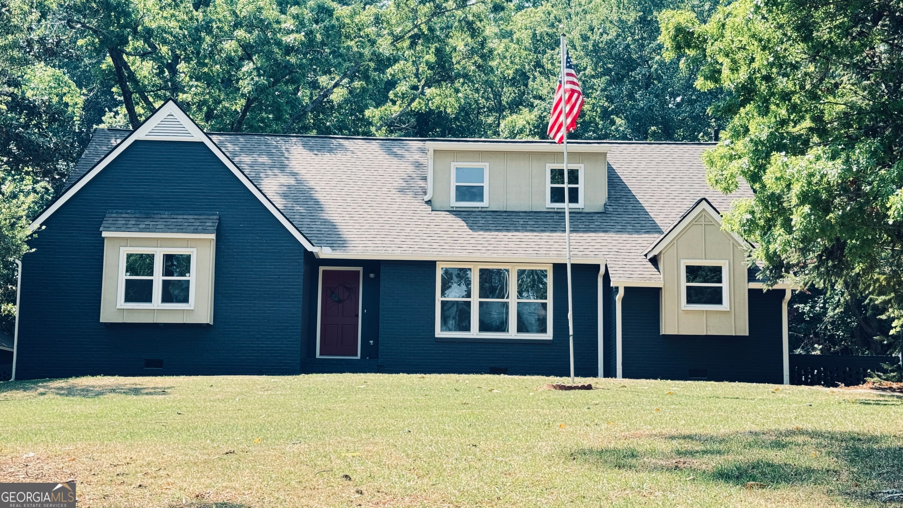 617 Mayes Way — photo 1