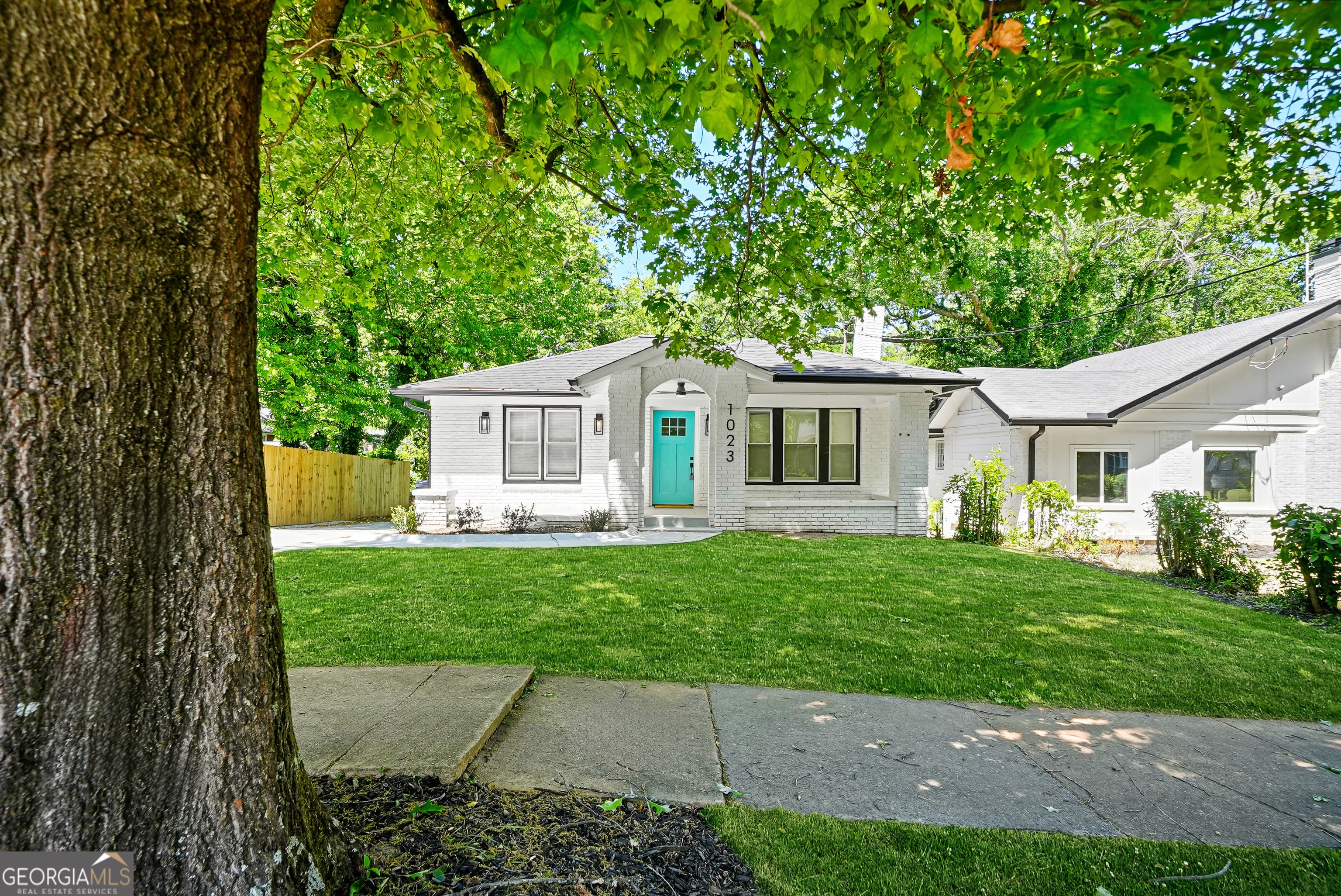 1023 Byron Sw Dr — photo 2