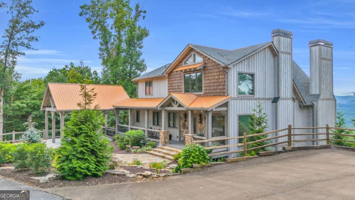 540 Overlook Dr — photo 1