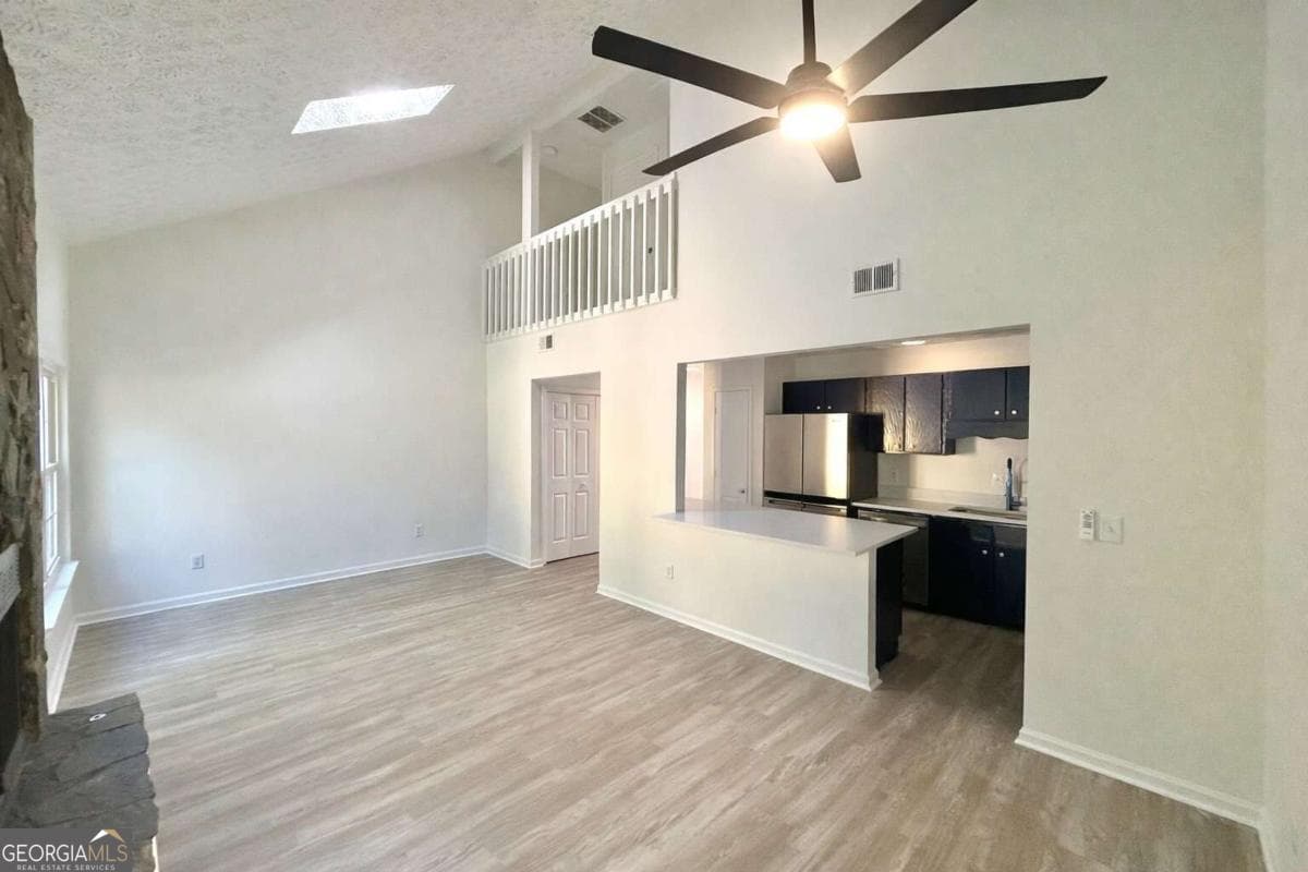 2021 Jebs Nw Ct — photo 2