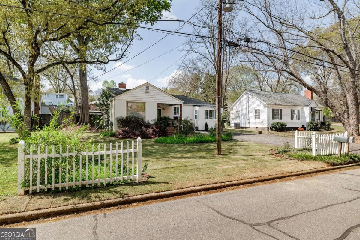 385 Best Dr — photo 2