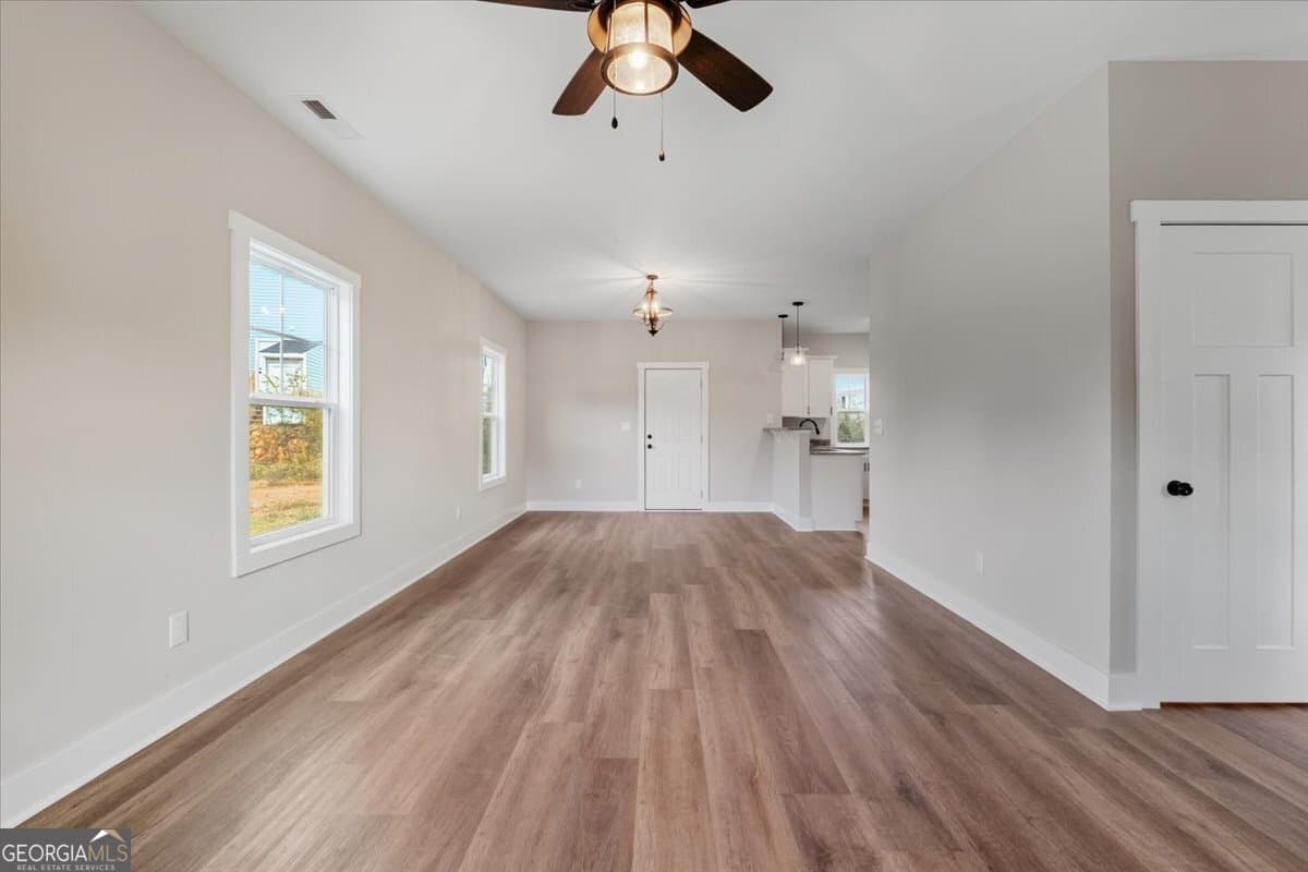 100 Hixville — photo 2