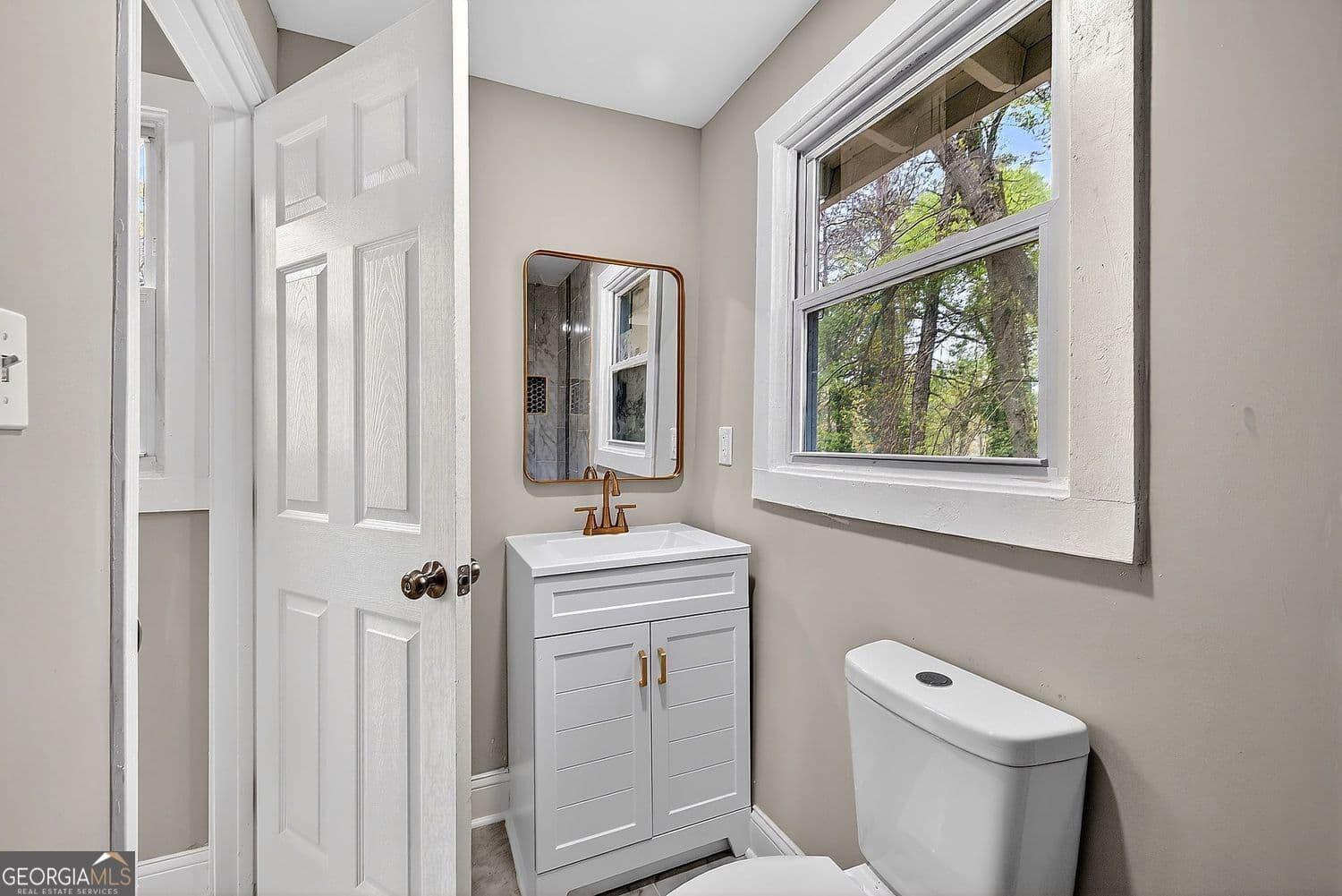 231 Glenrose Sw Circle — photo 2