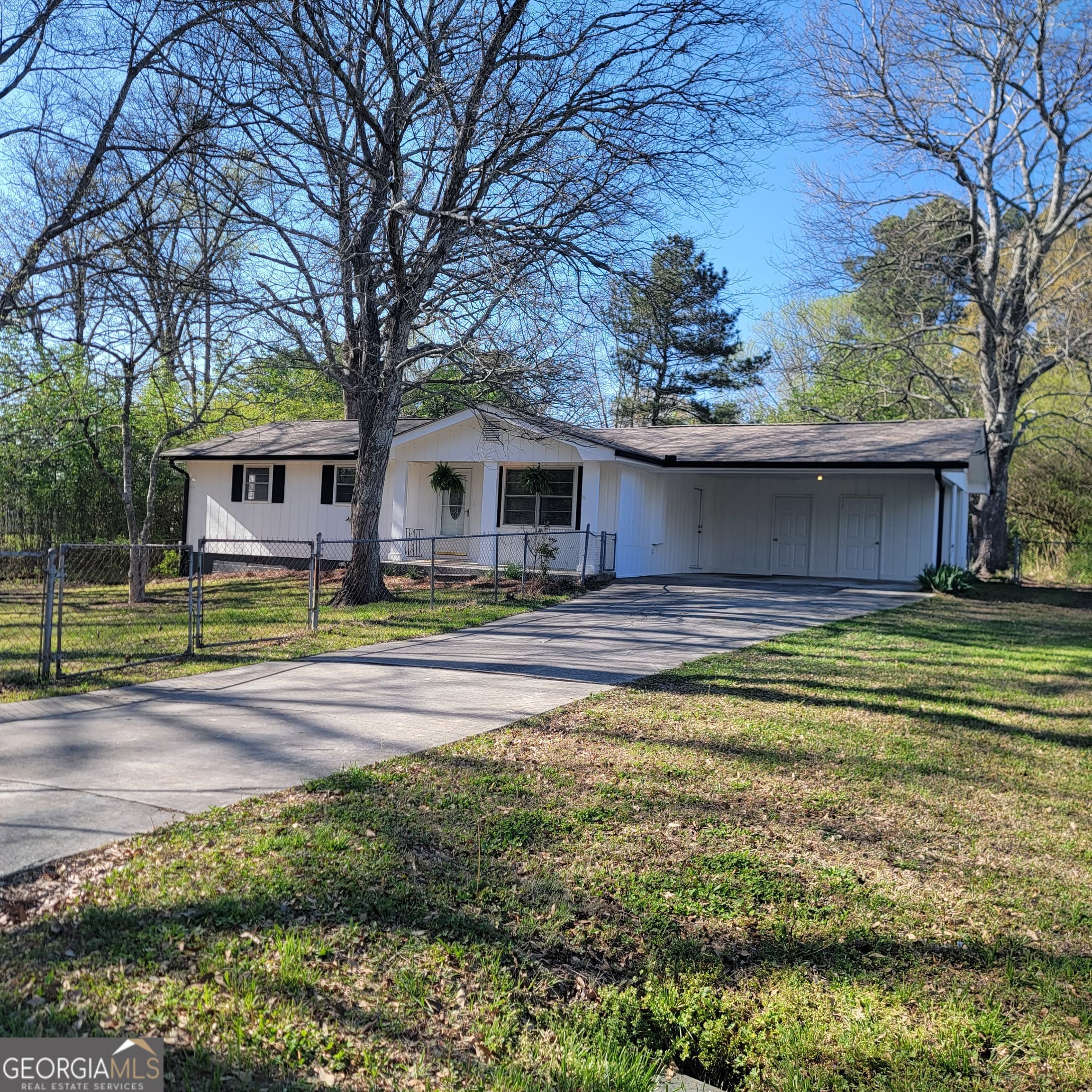 118 Meadows Ct — photo 2