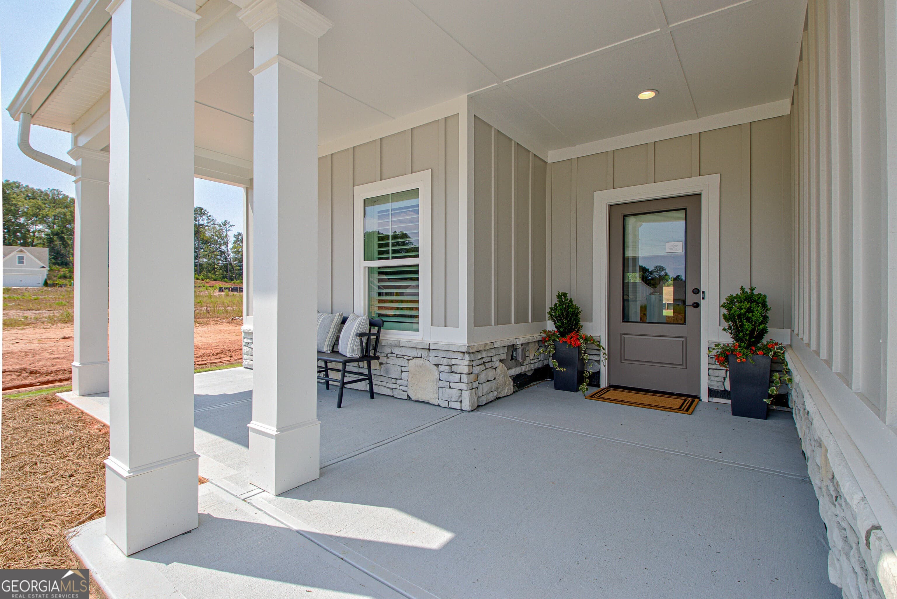 65 Redhaven Dr — photo 2