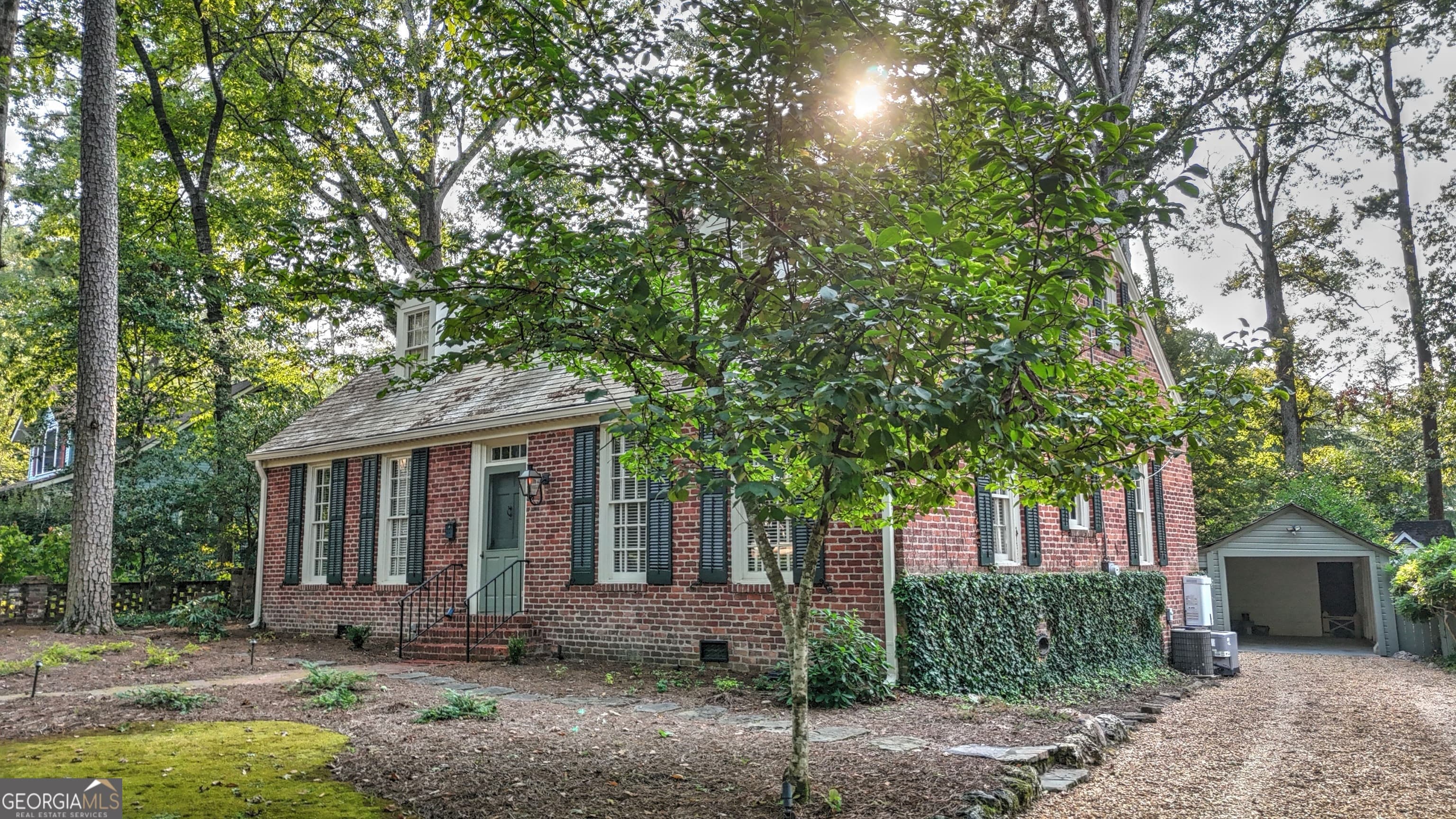 209 Sherwood Sw Rd — photo 1