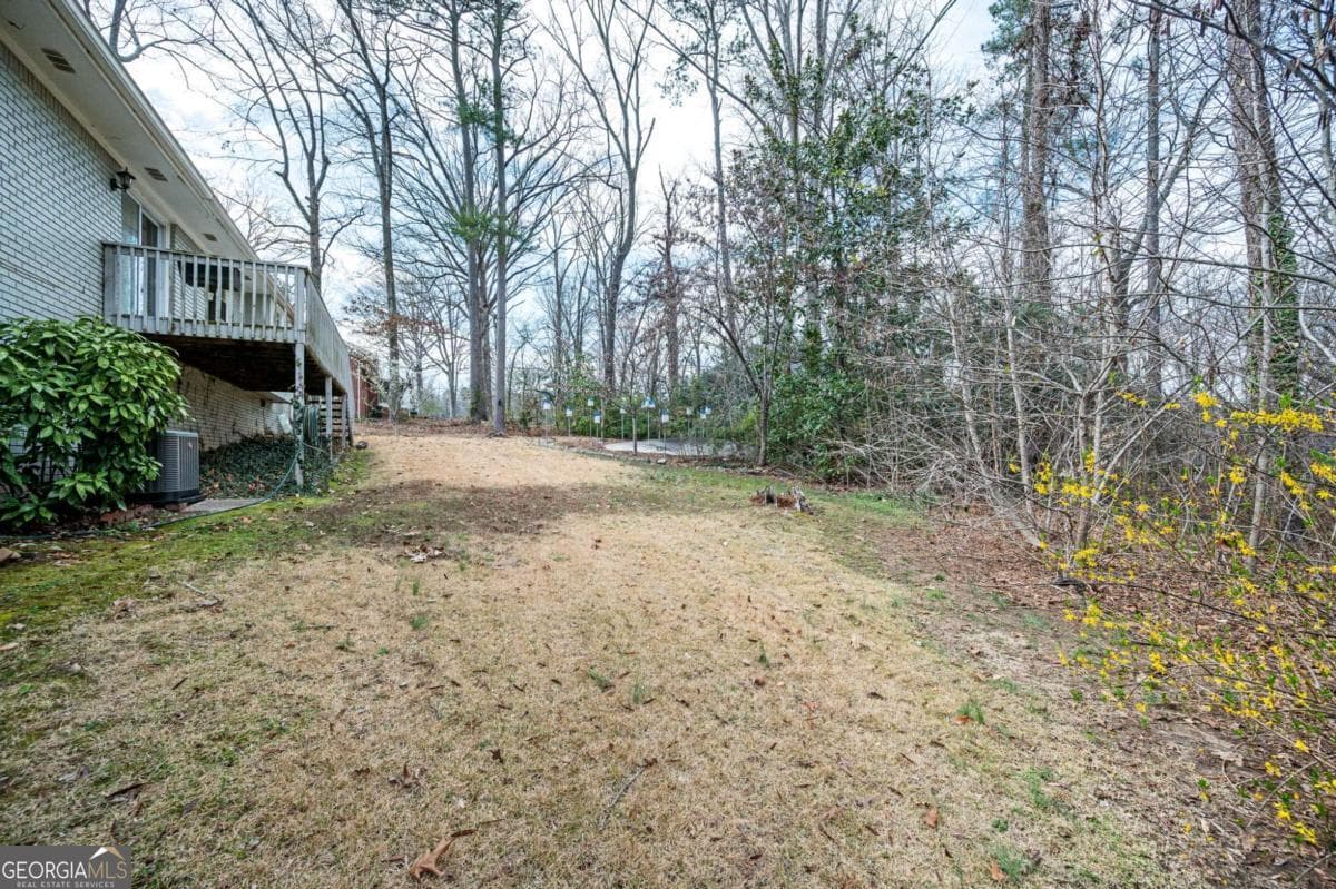 3207 Laura Ln — photo 35