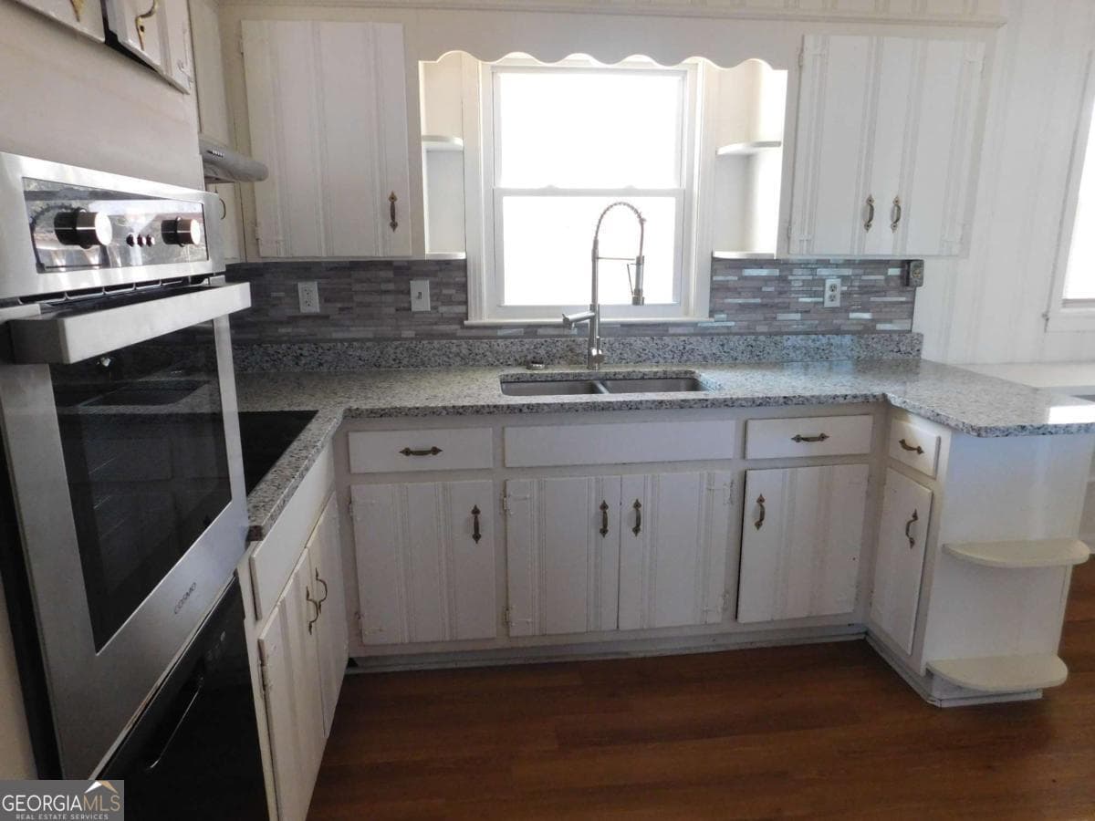 311 Bryant Rd — photo 2