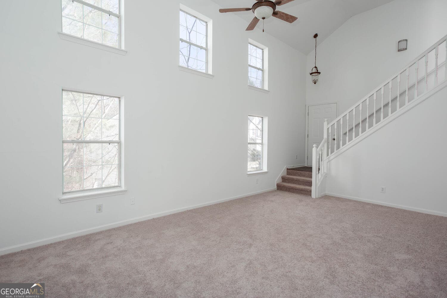 1117 Thackery Pl — photo 2