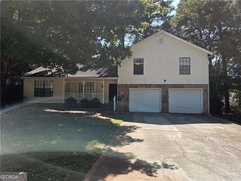 943 Lake Dr Ct — photo 1