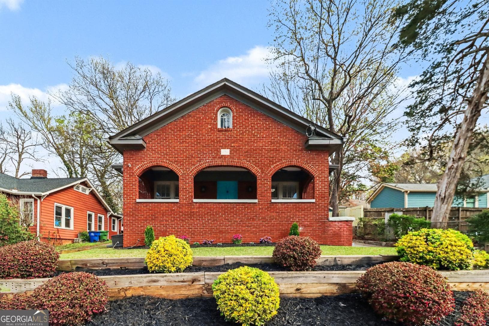 958 United Se Ave — photo 1