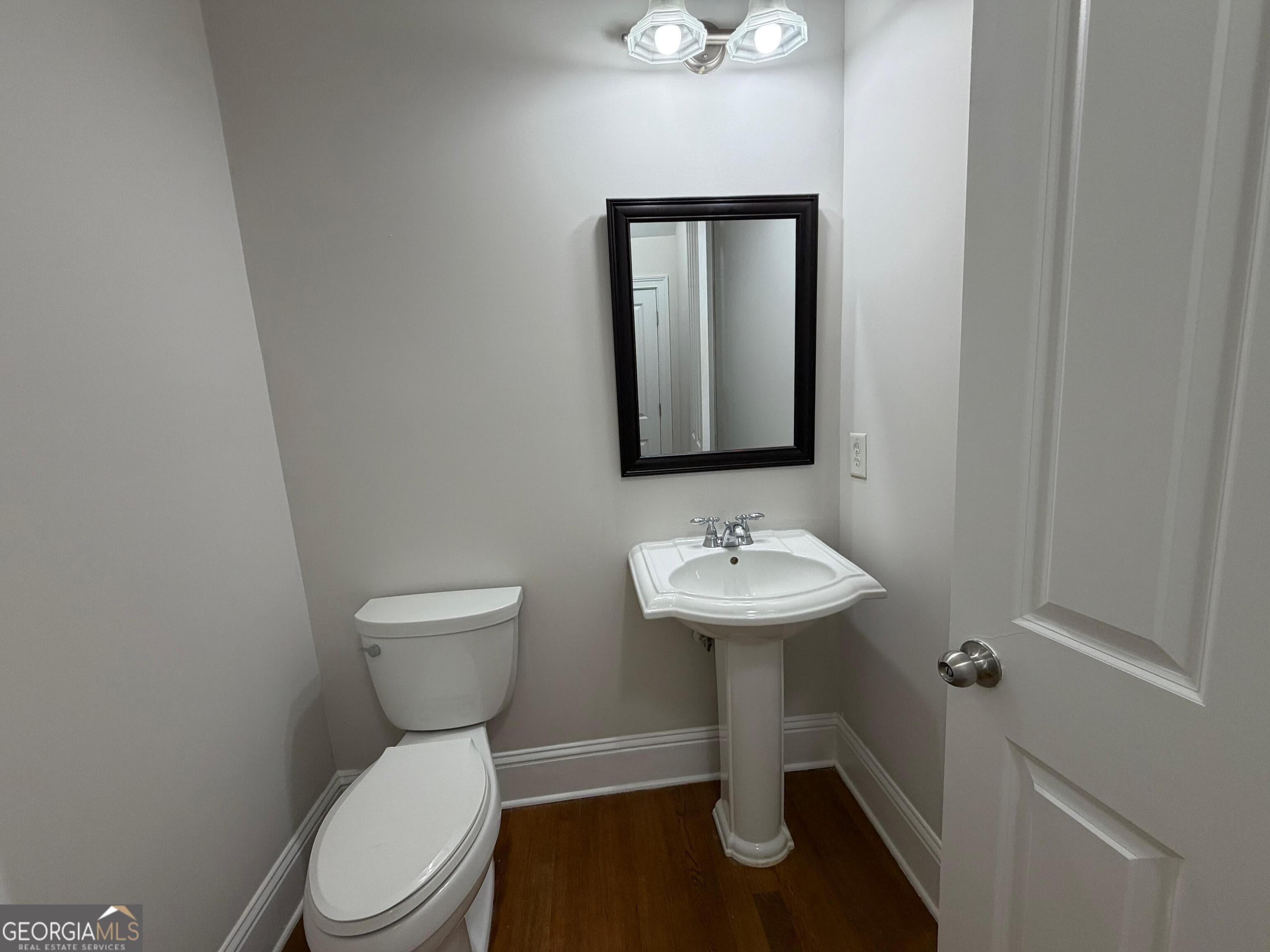 5140 Meridian Ln — photo 25