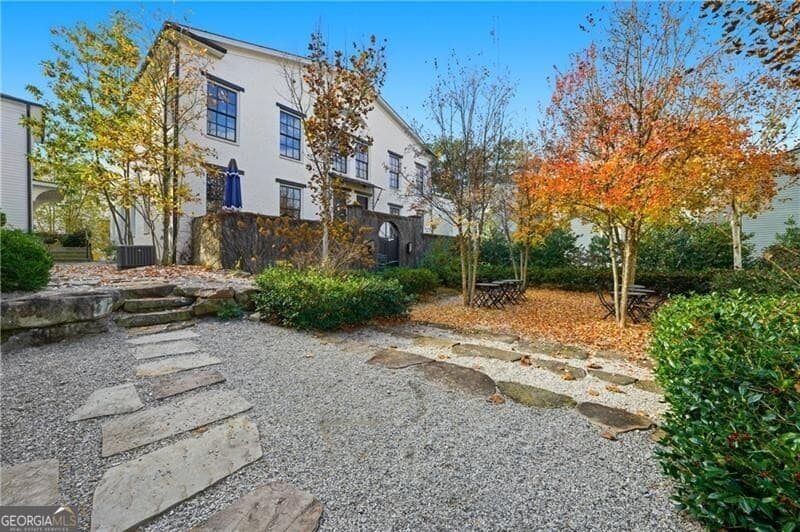 2061 Telfair Ne Circle — photo 2