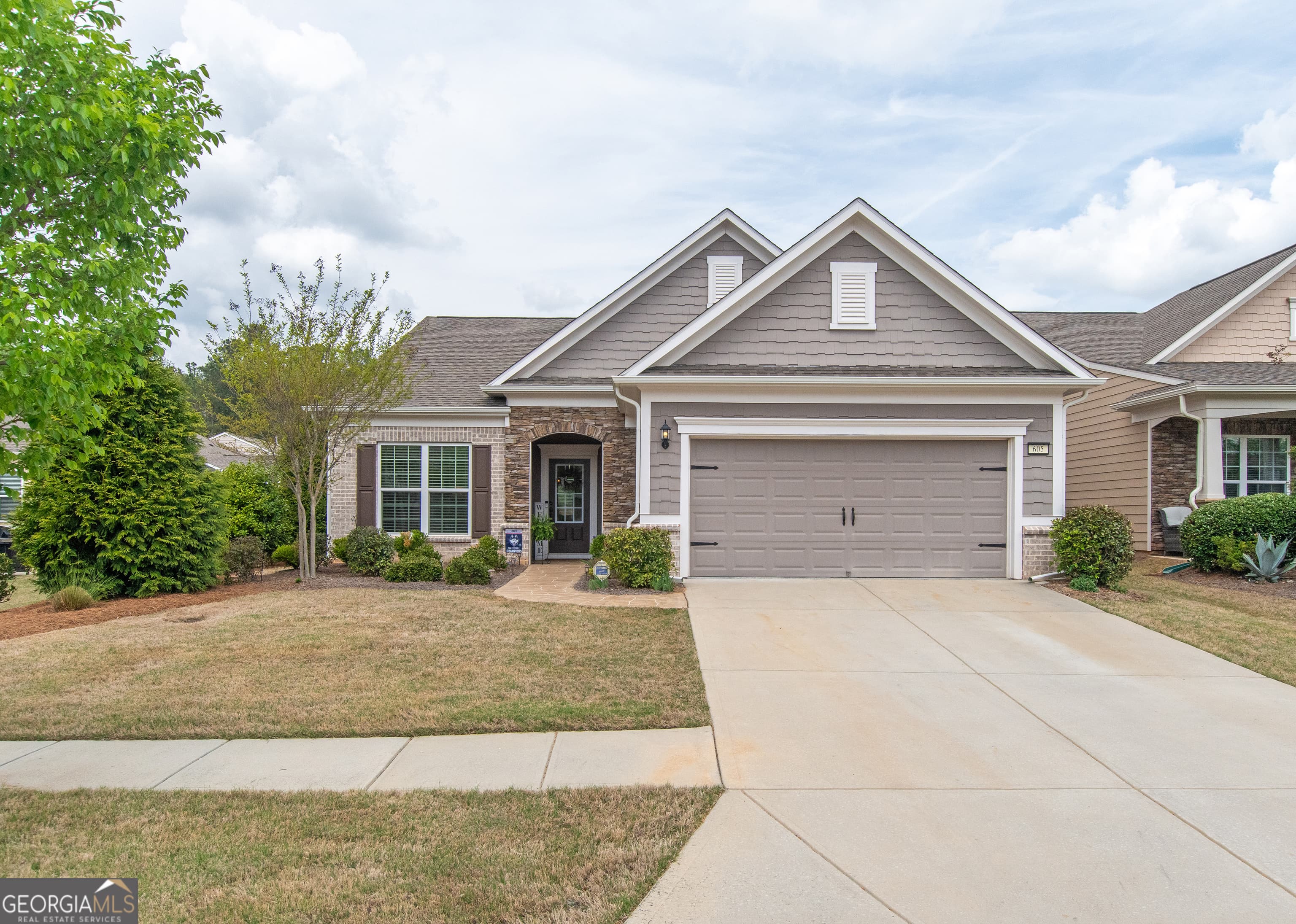 605 Daffodil Dr — photo 1