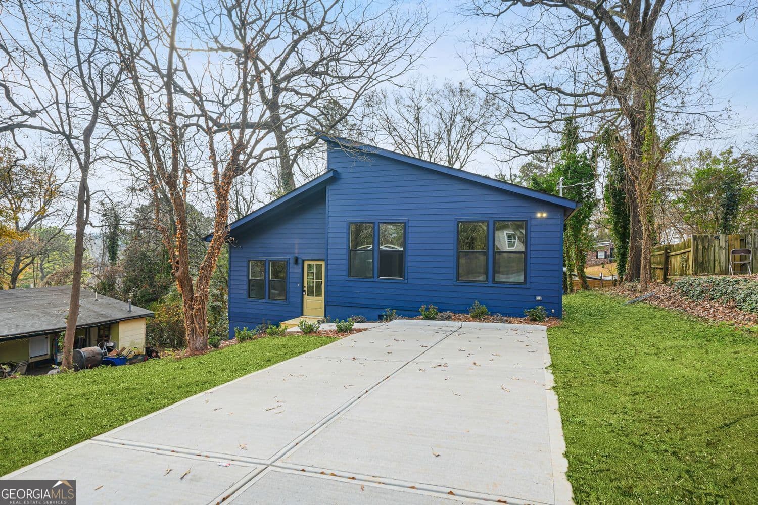 1674 Mary George Nw Ave — photo 2